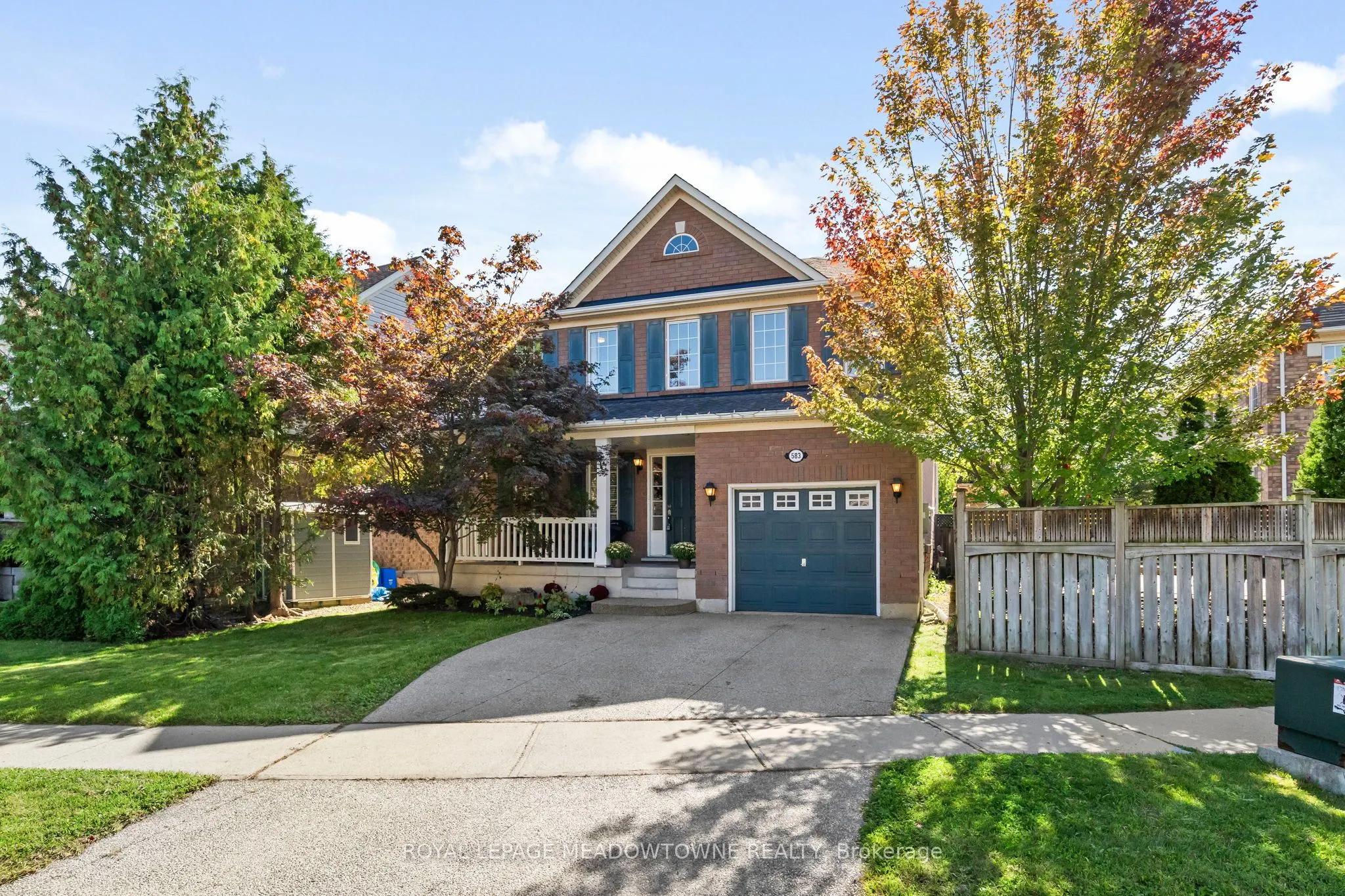 583 Caverhill Crescent