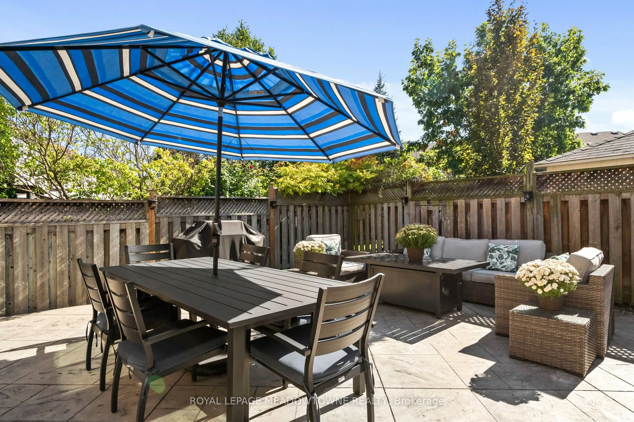 583 Caverhill Crescent