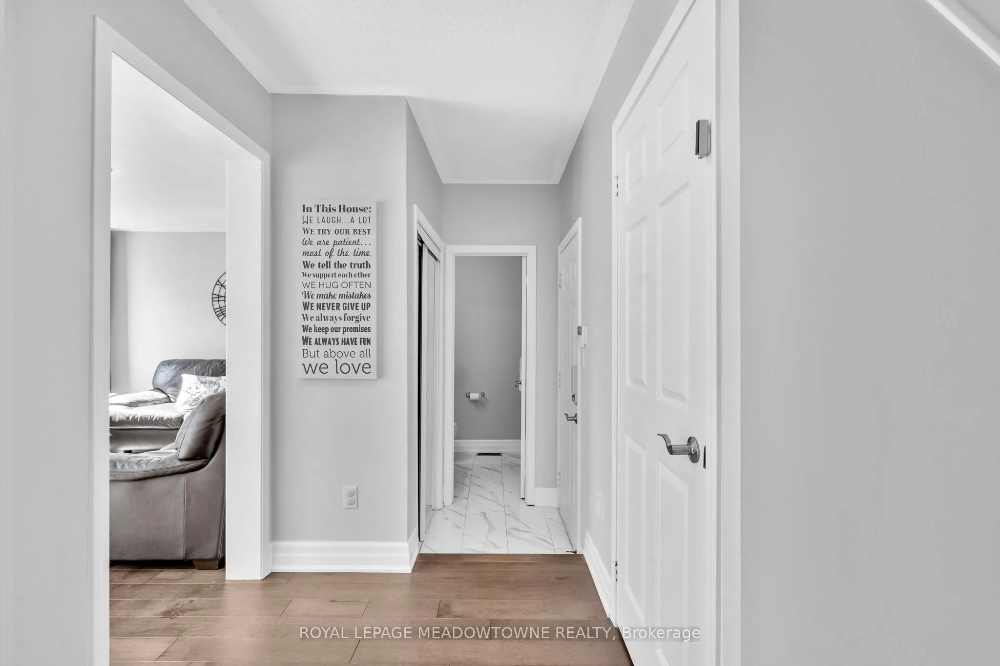 583 Caverhill Crescent