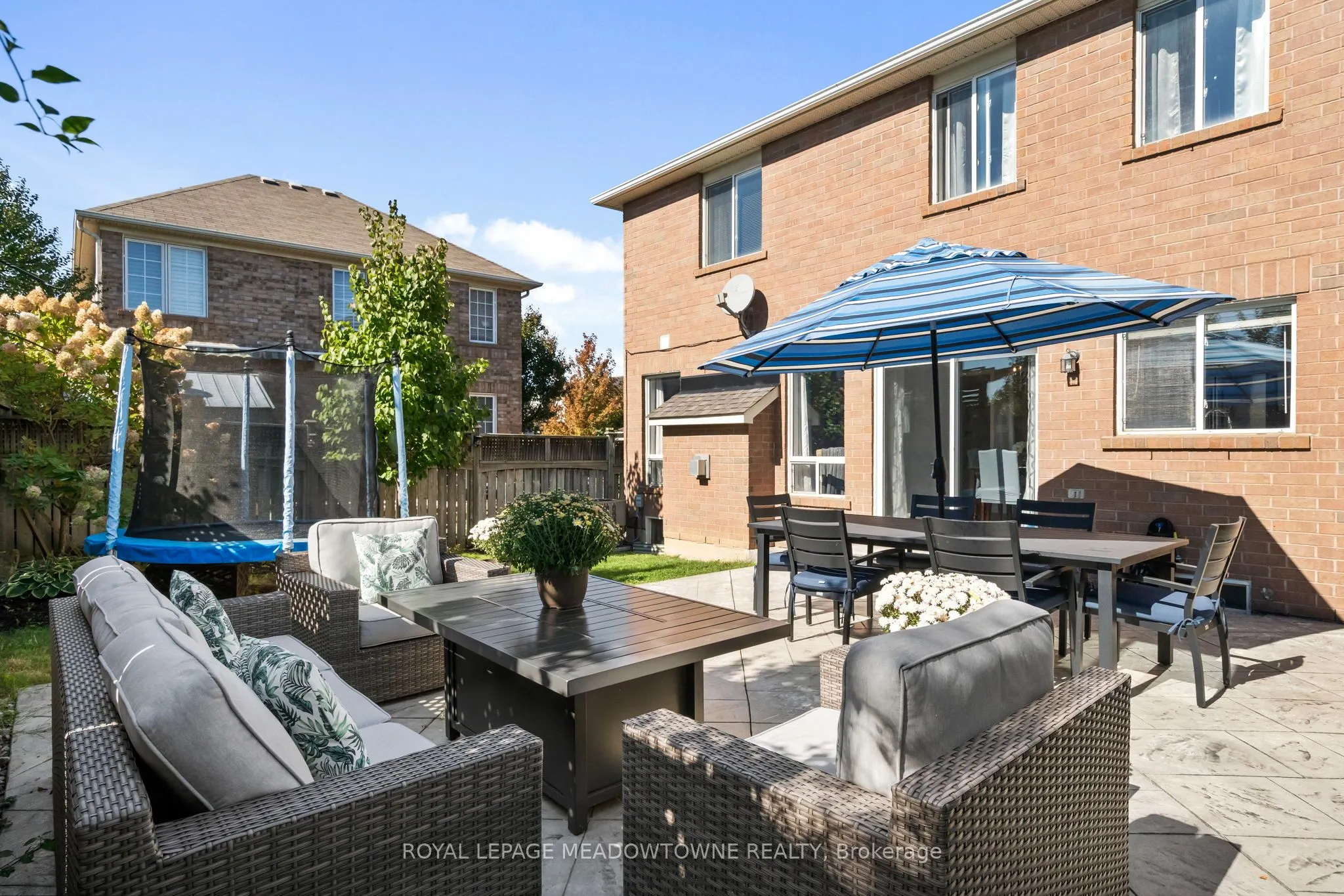 583 Caverhill Crescent