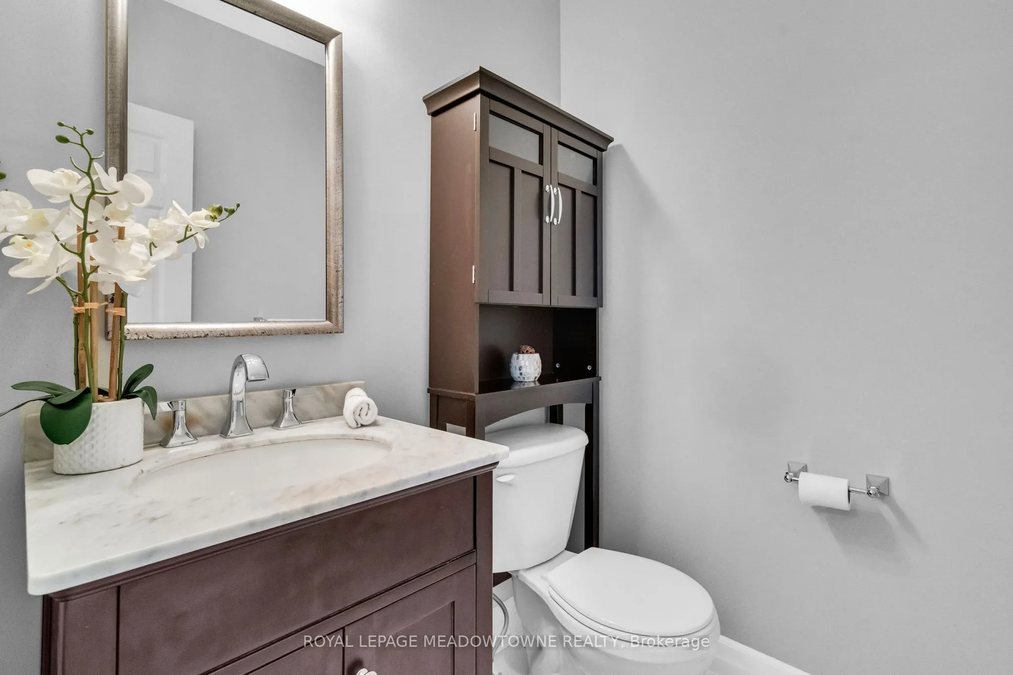 583 Caverhill Crescent