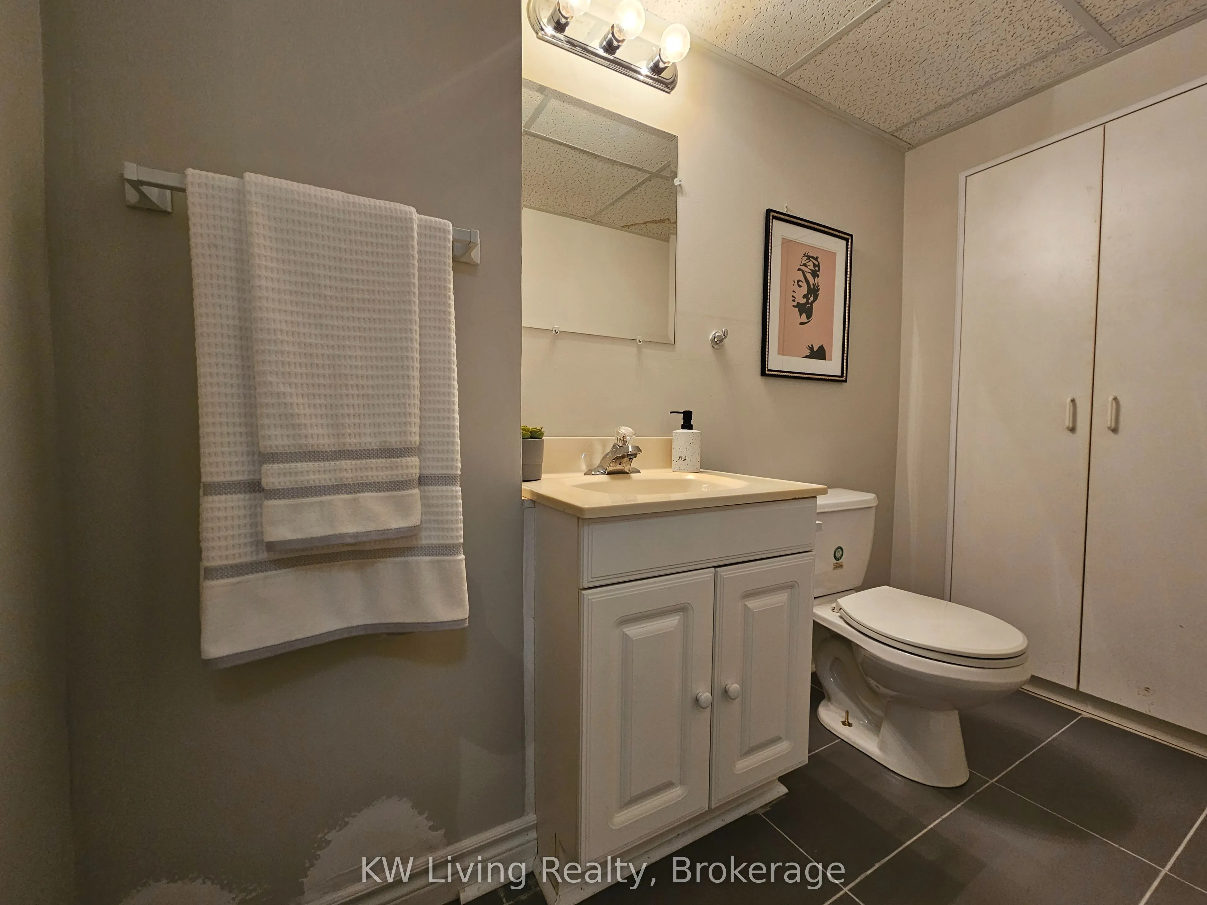 5662 Glen Erin Drive, #56