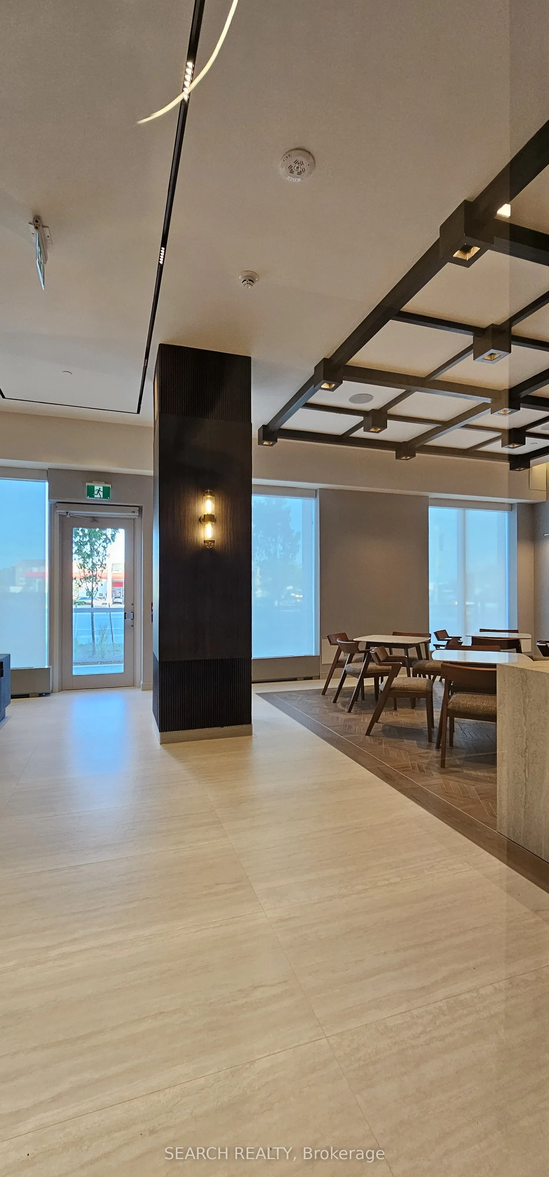 412 Silver Maple Road, #301