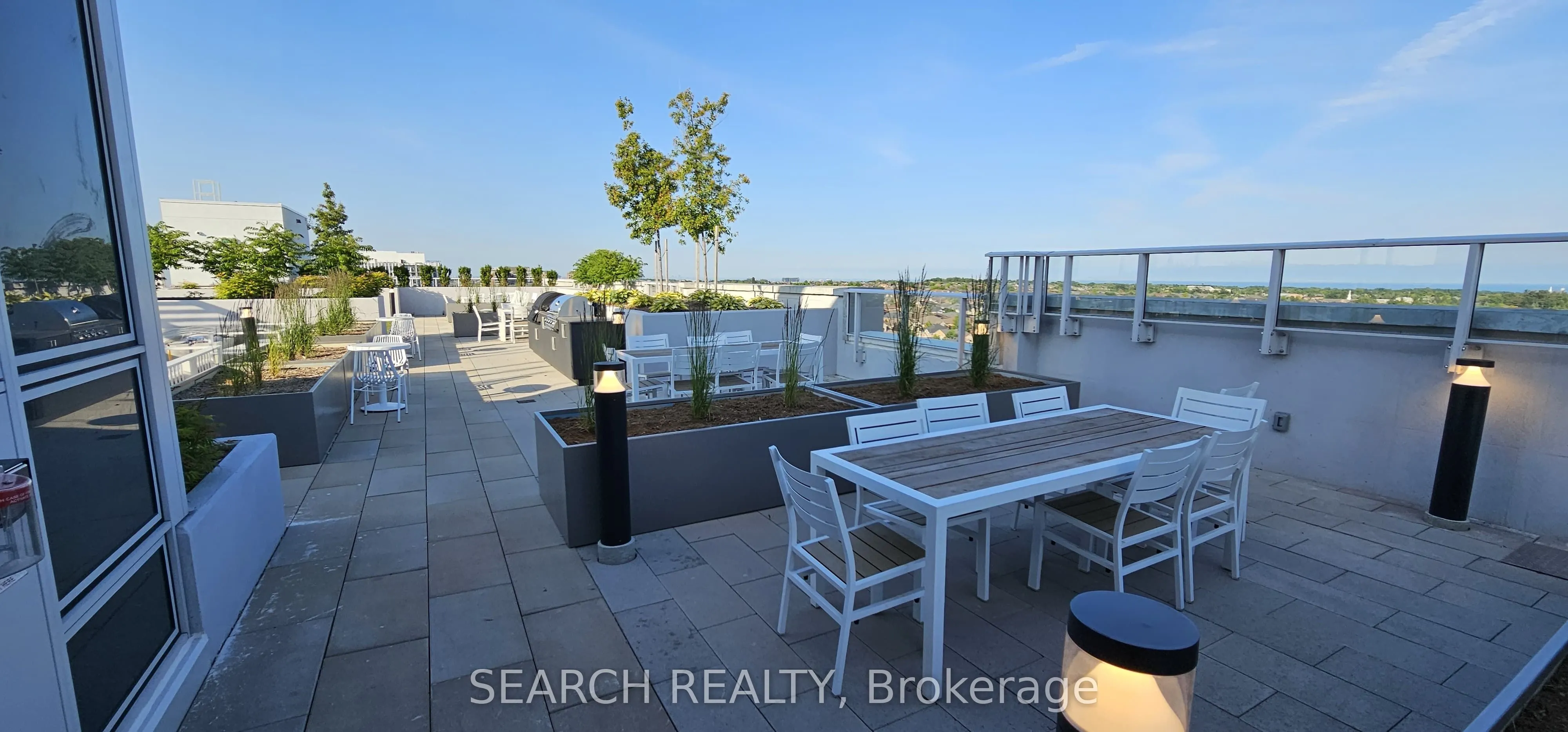 412 Silver Maple Road, #301