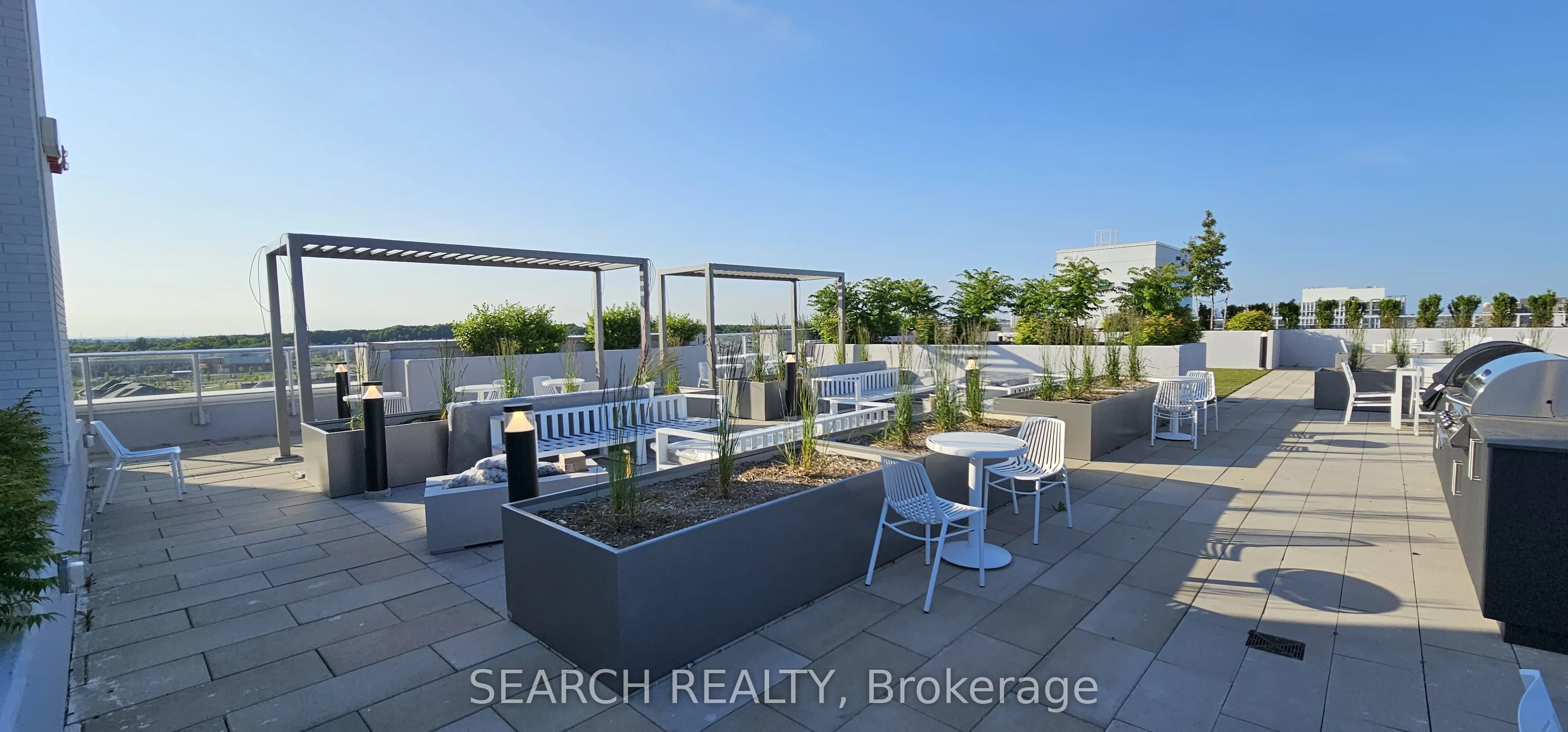 412 Silver Maple Road, #301