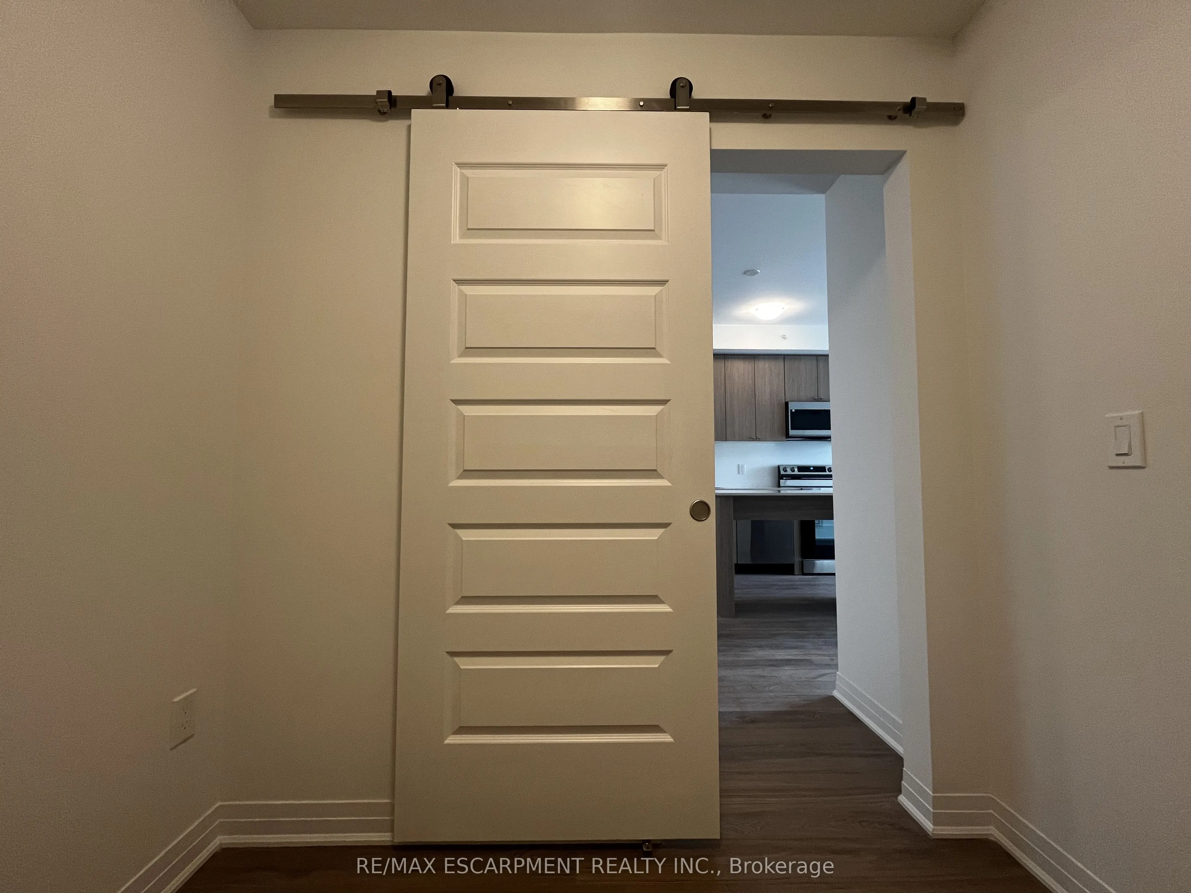 490 Gordon Krantz Avenue, #222