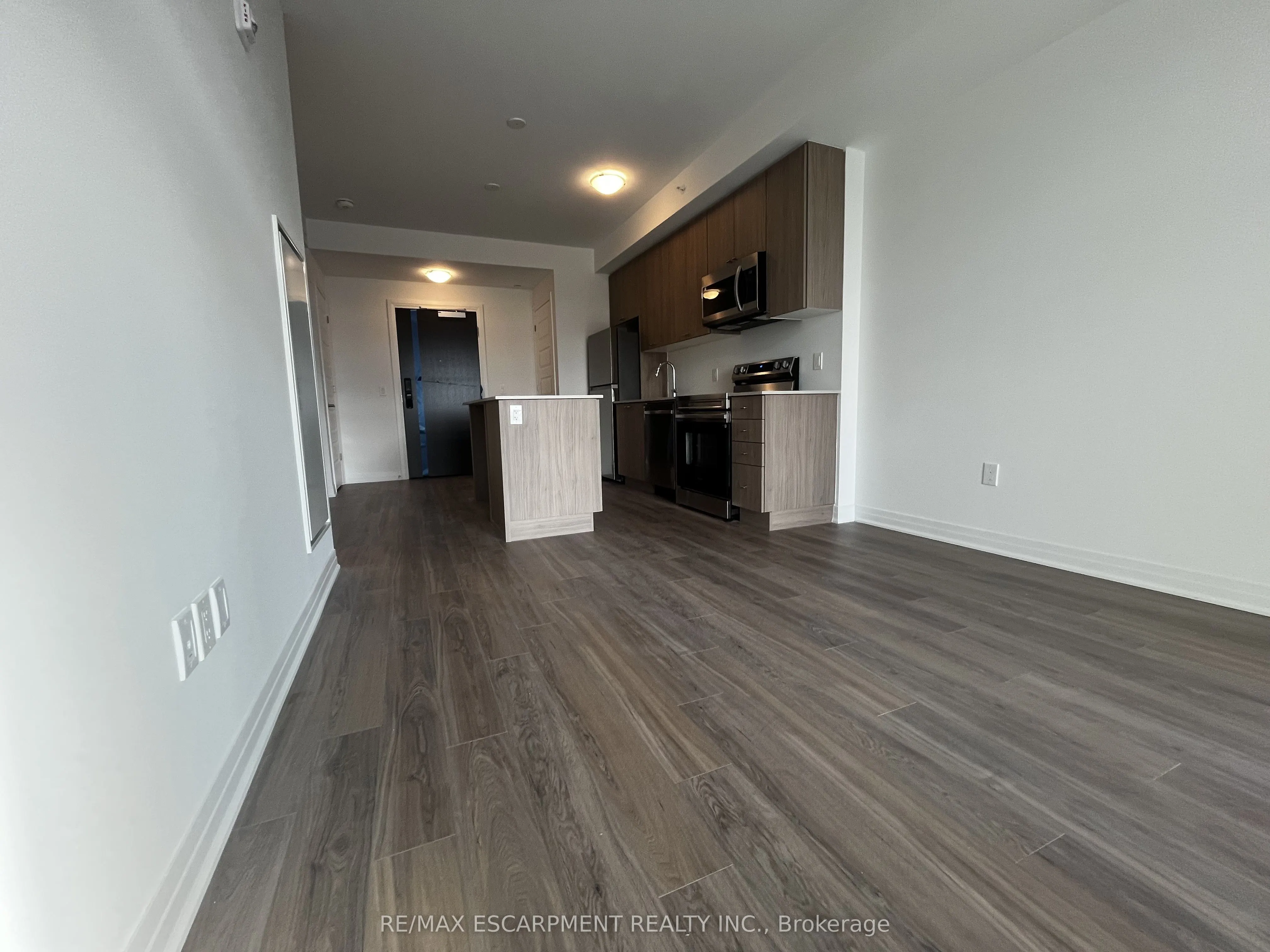 490 Gordon Krantz Avenue, #222