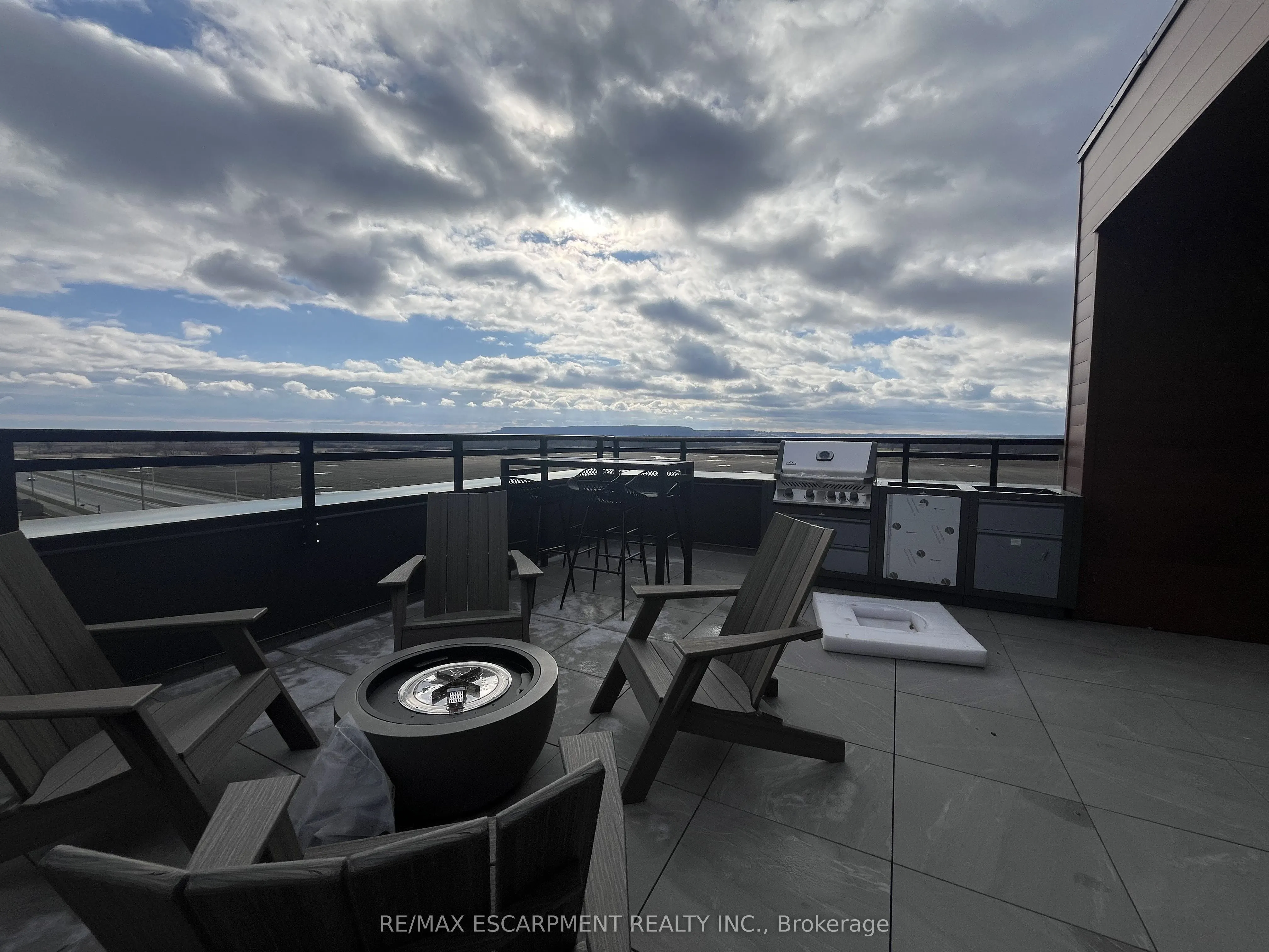 490 Gordon Krantz Avenue, #222