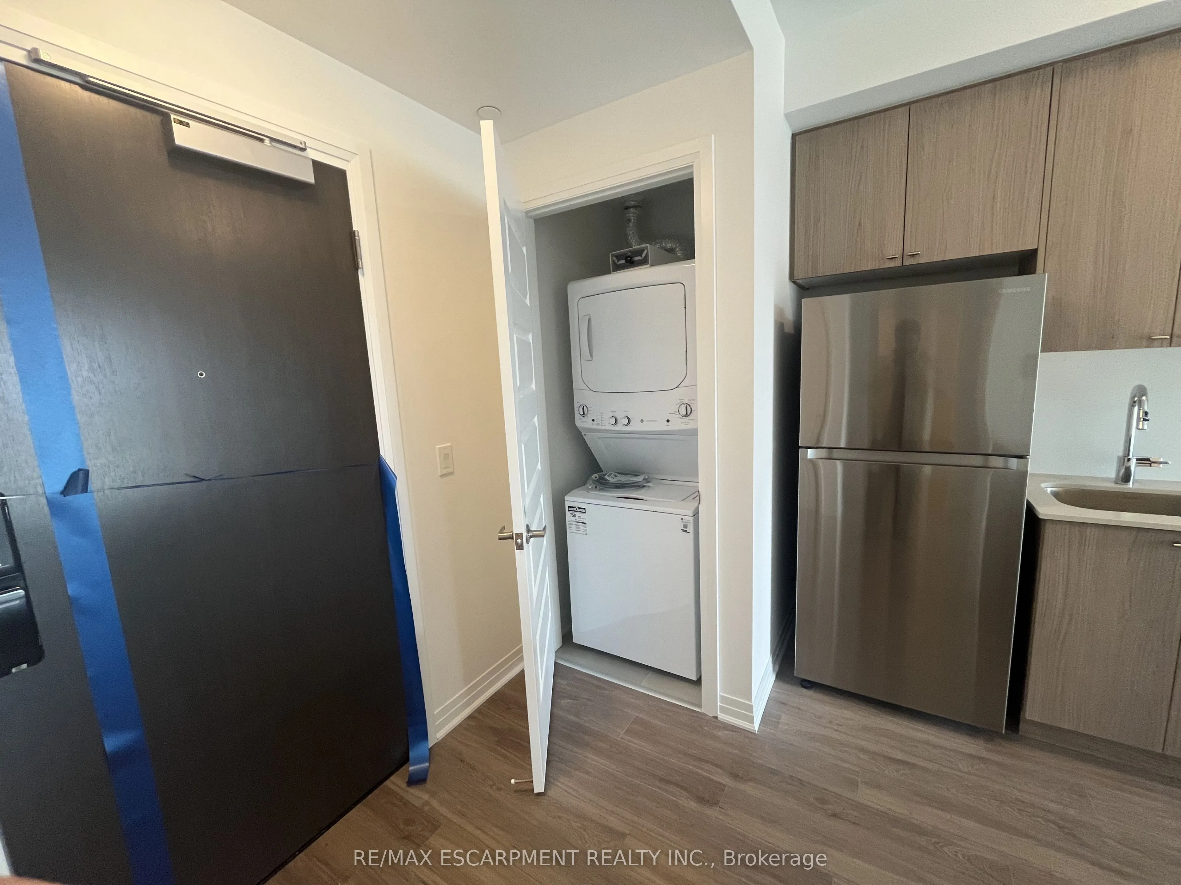 490 Gordon Krantz Avenue, #222