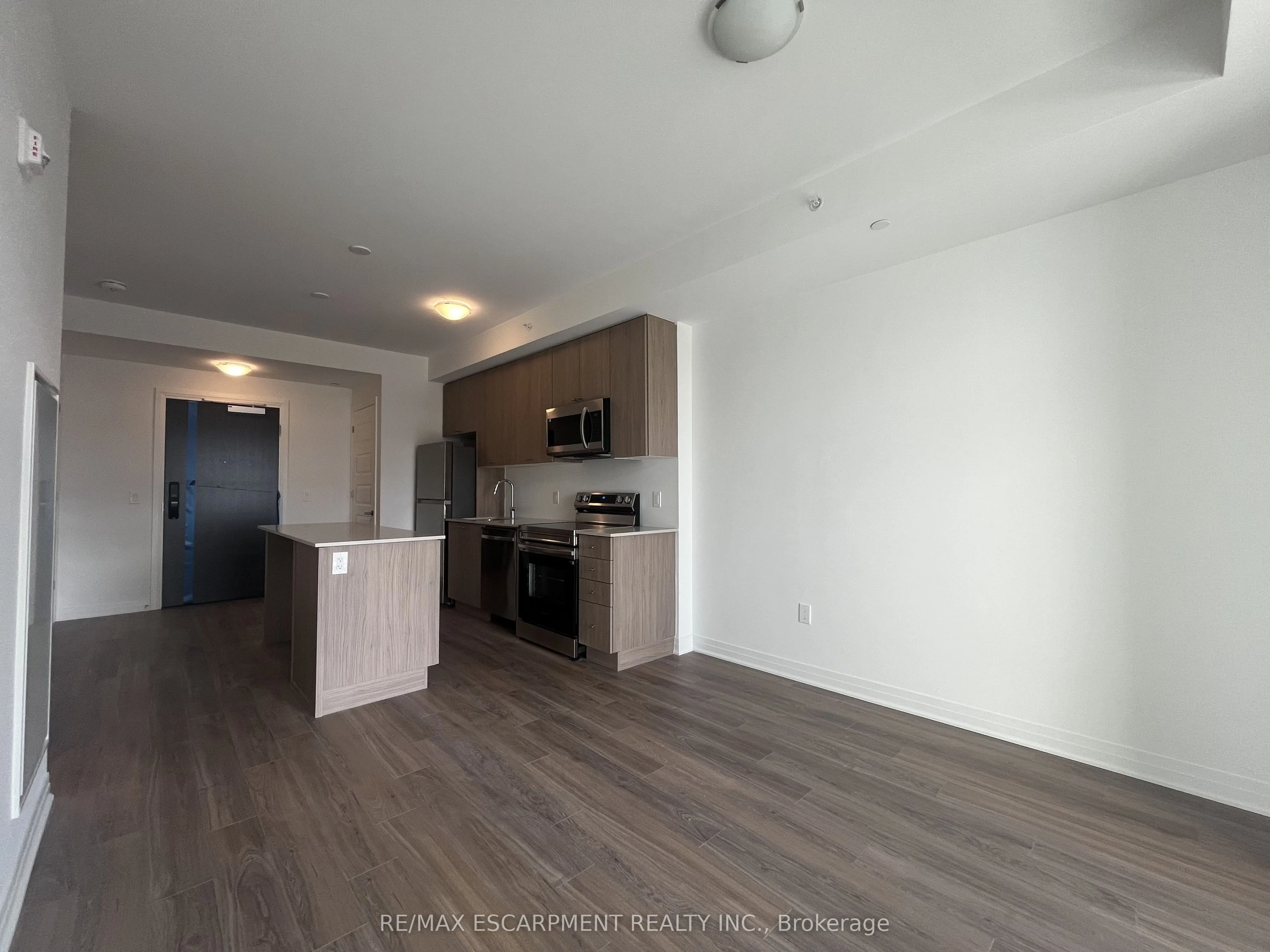 490 Gordon Krantz Avenue, #222