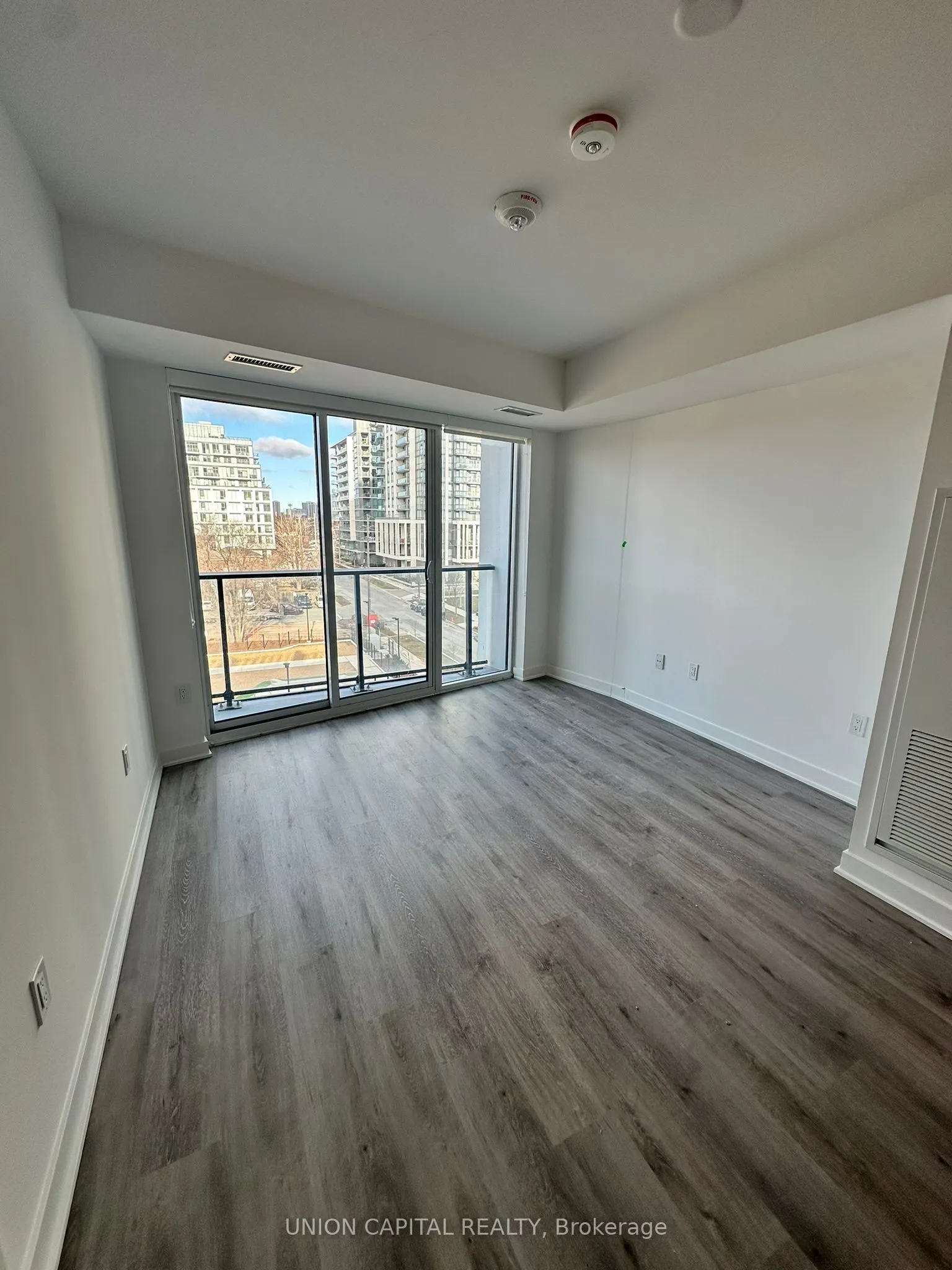 36 Zorra Street N, #513