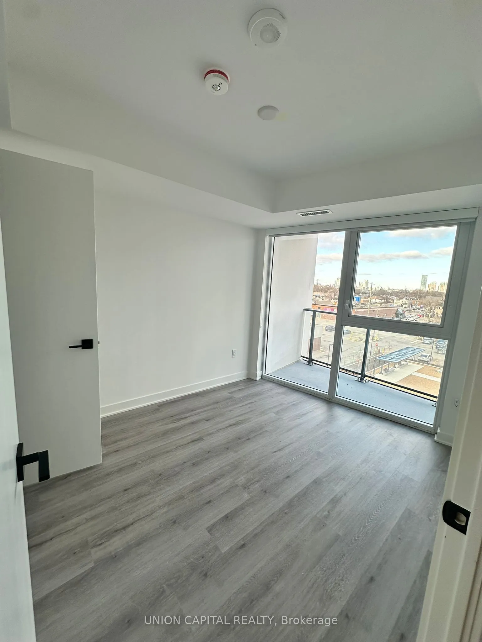 36 Zorra Street N, #513