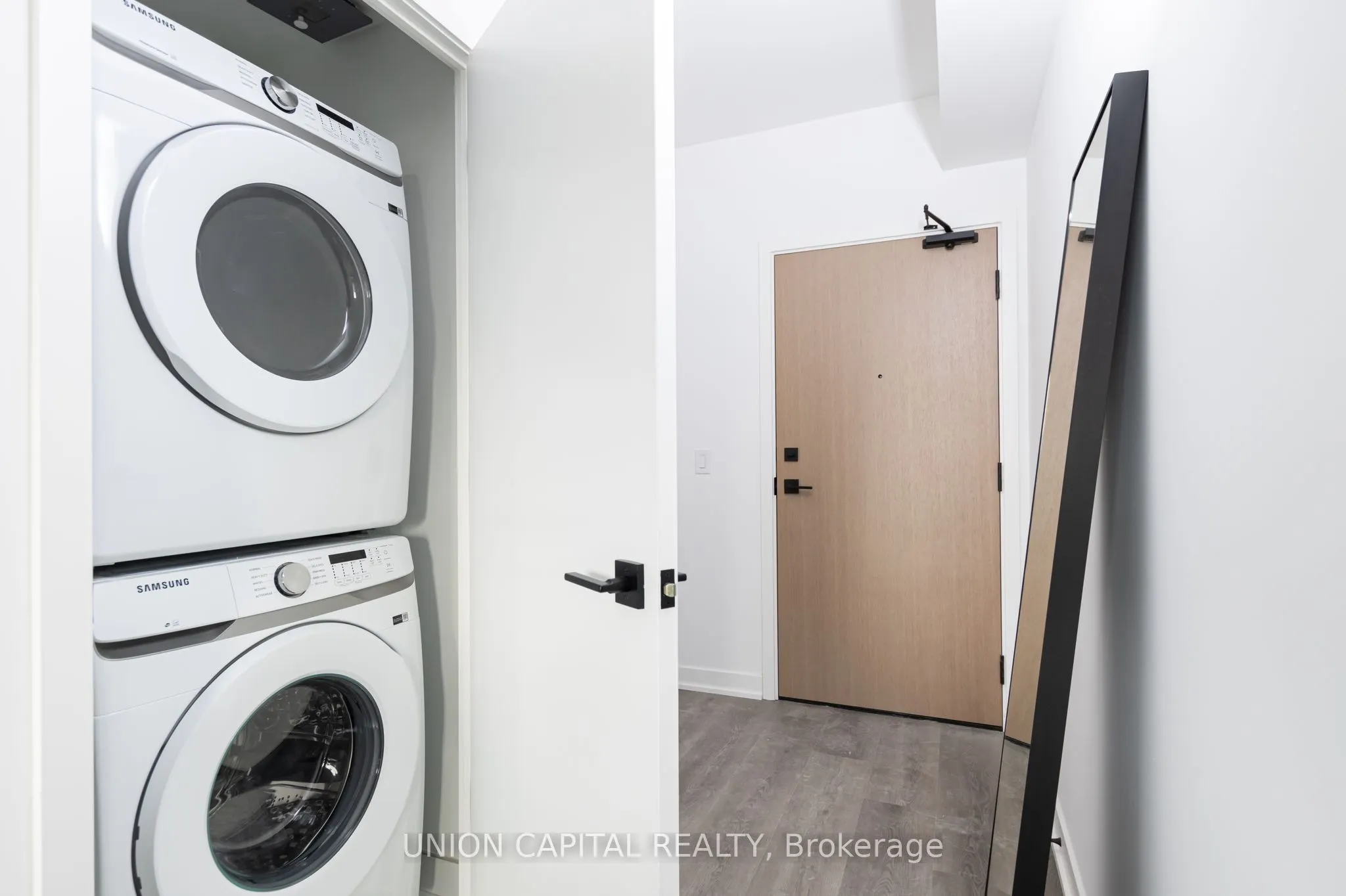 36 Zorra Street N, #513