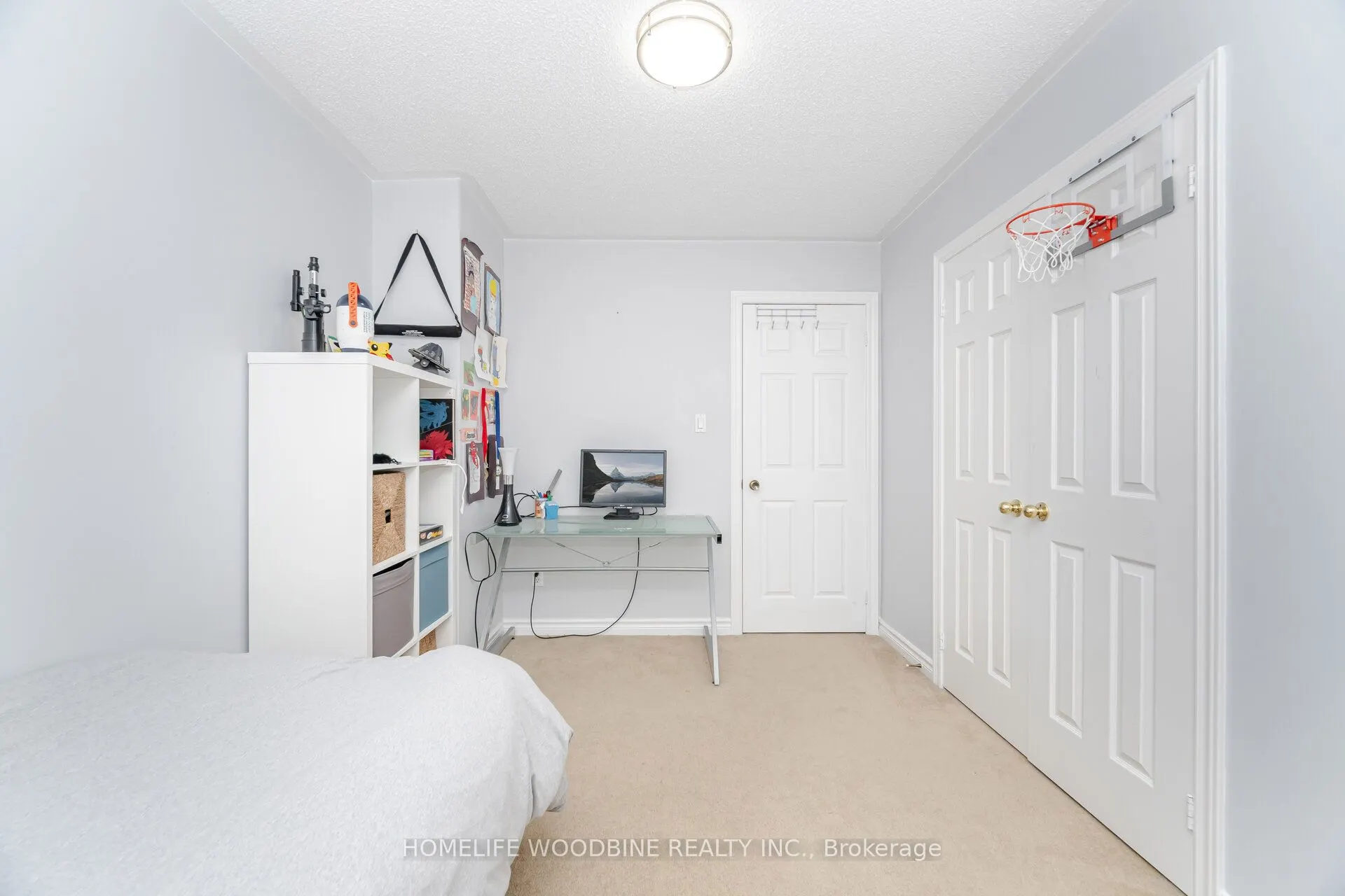 2546 Burnford Trail N