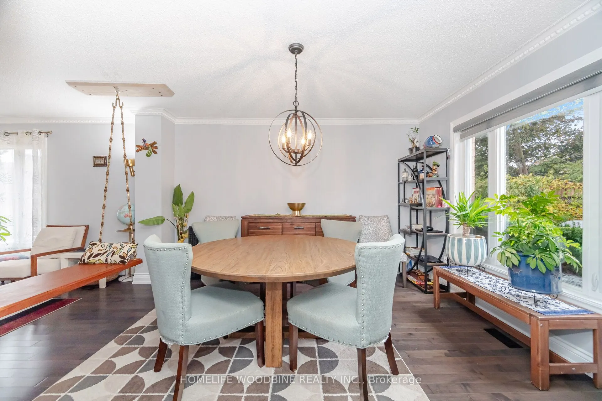 2546 Burnford Trail N