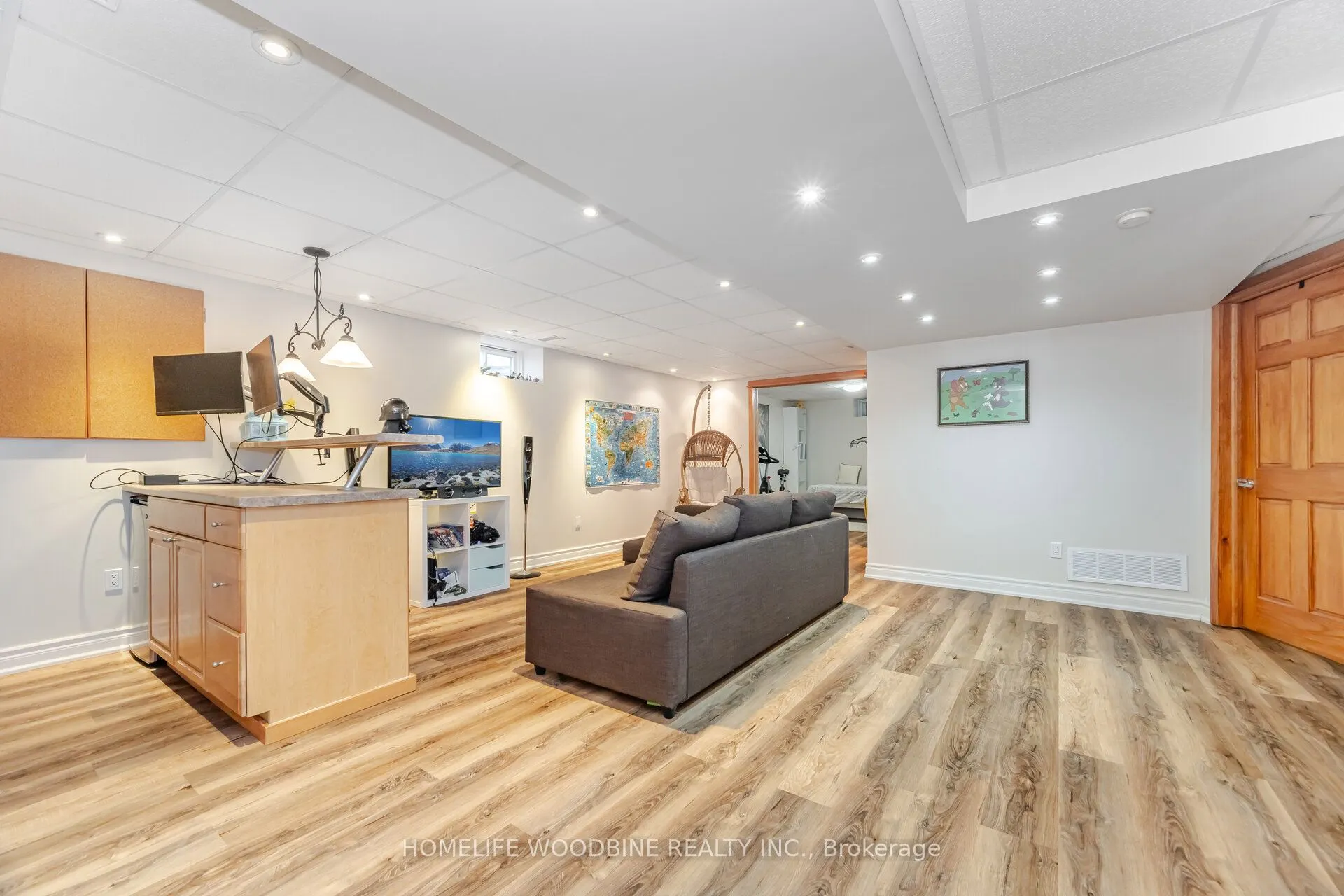 2546 Burnford Trail N