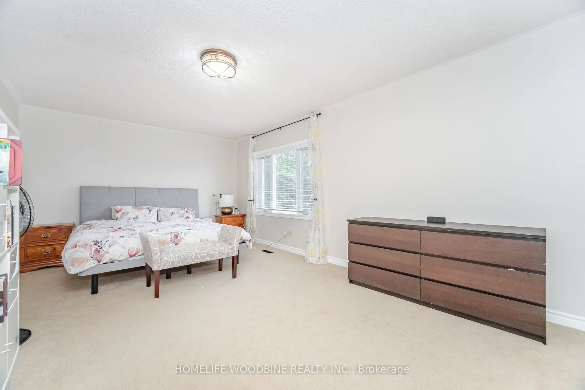 2546 Burnford Trail N