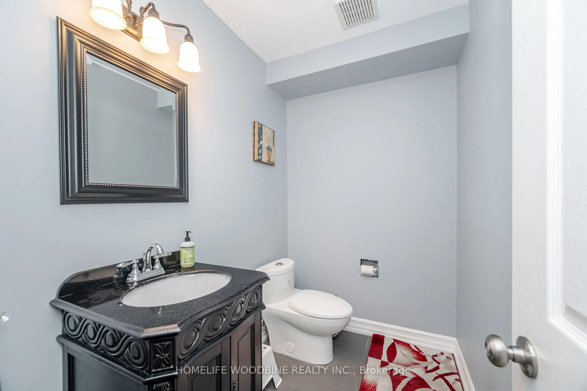 2546 Burnford Trail N