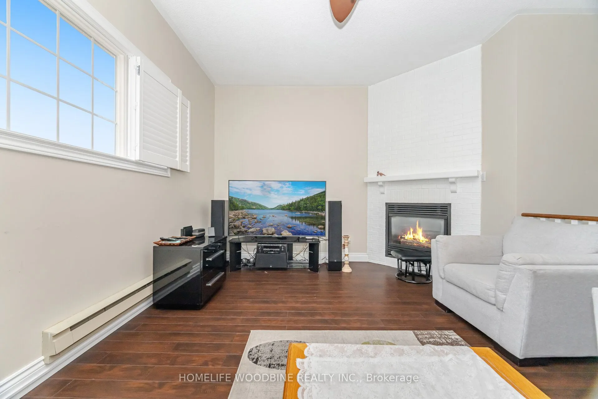 2546 Burnford Trail N