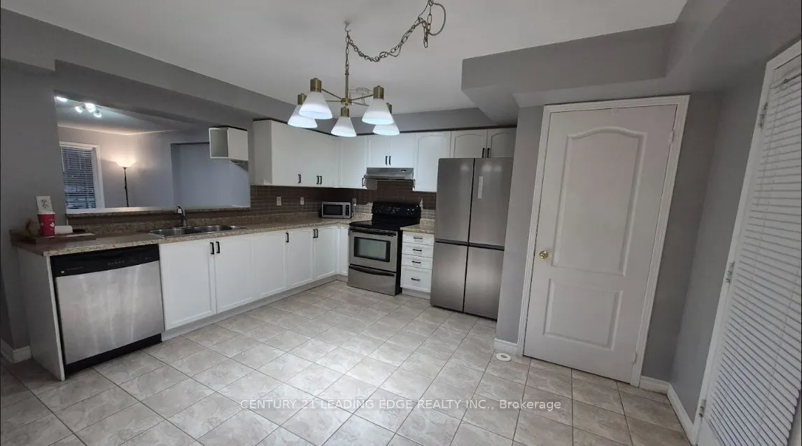 3335 Thomas Street, #5