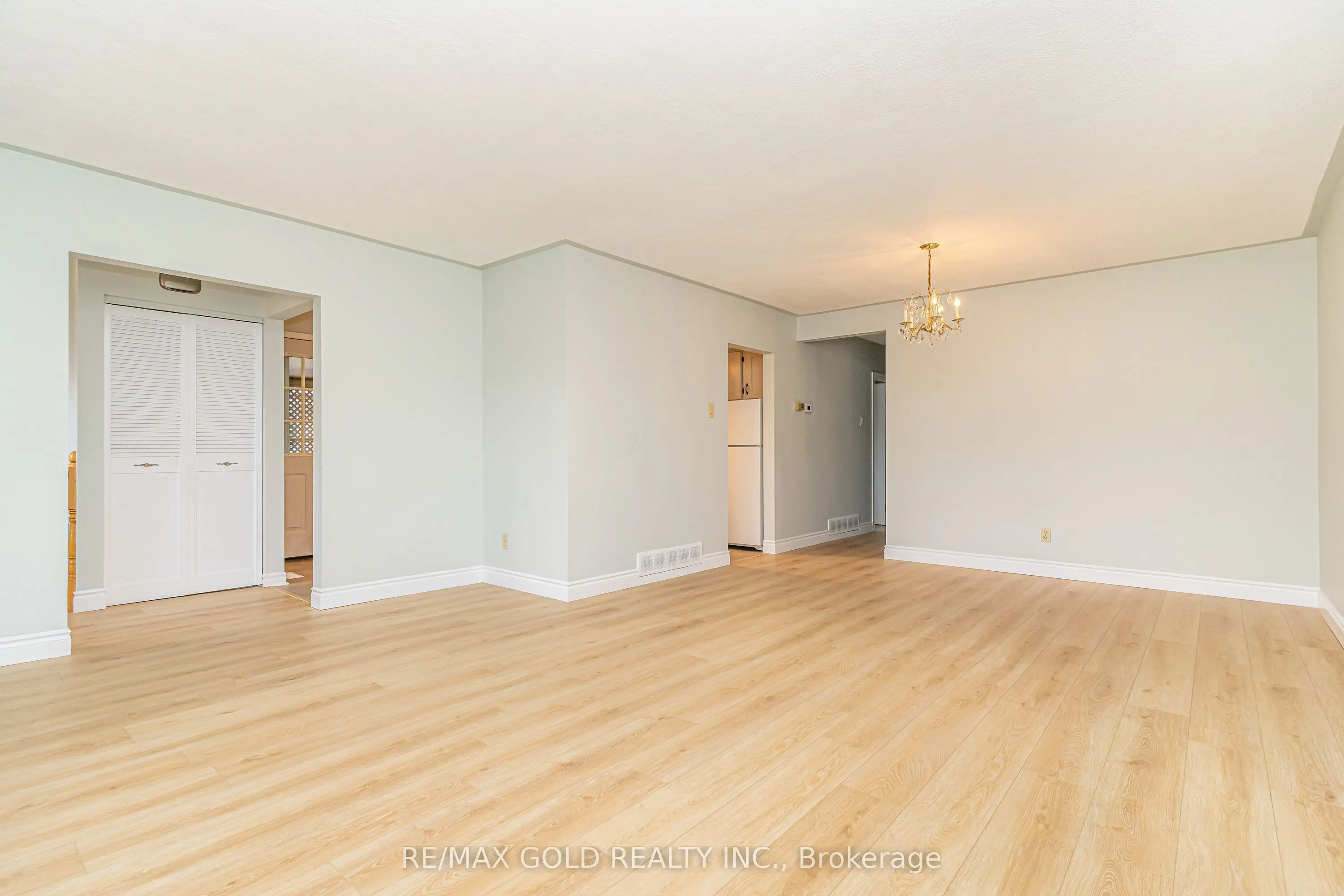 57 alderbury Crescent