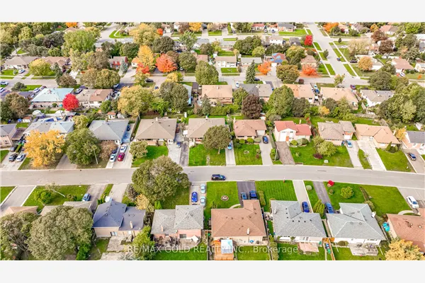 57 alderbury Crescent