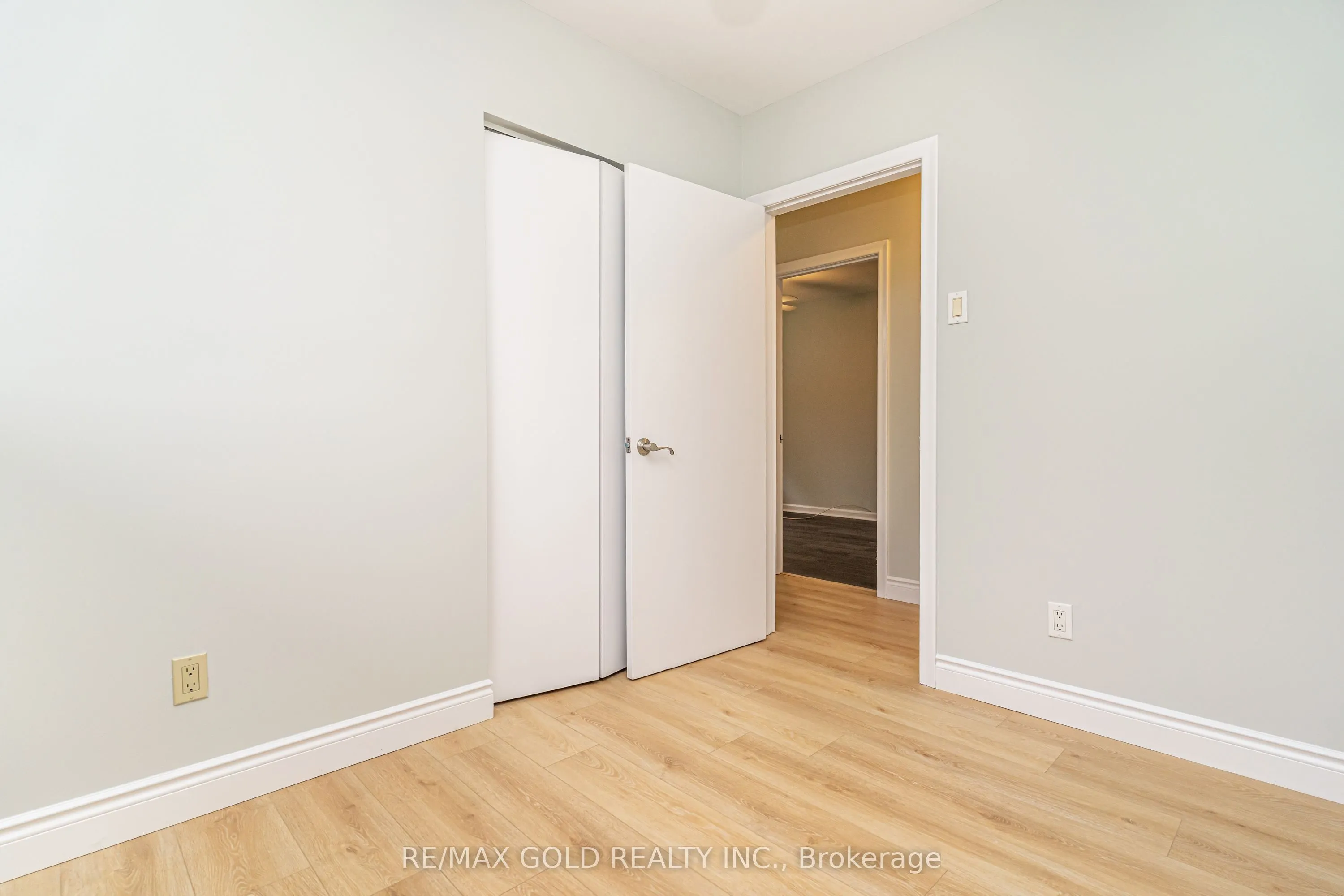 57 alderbury Crescent