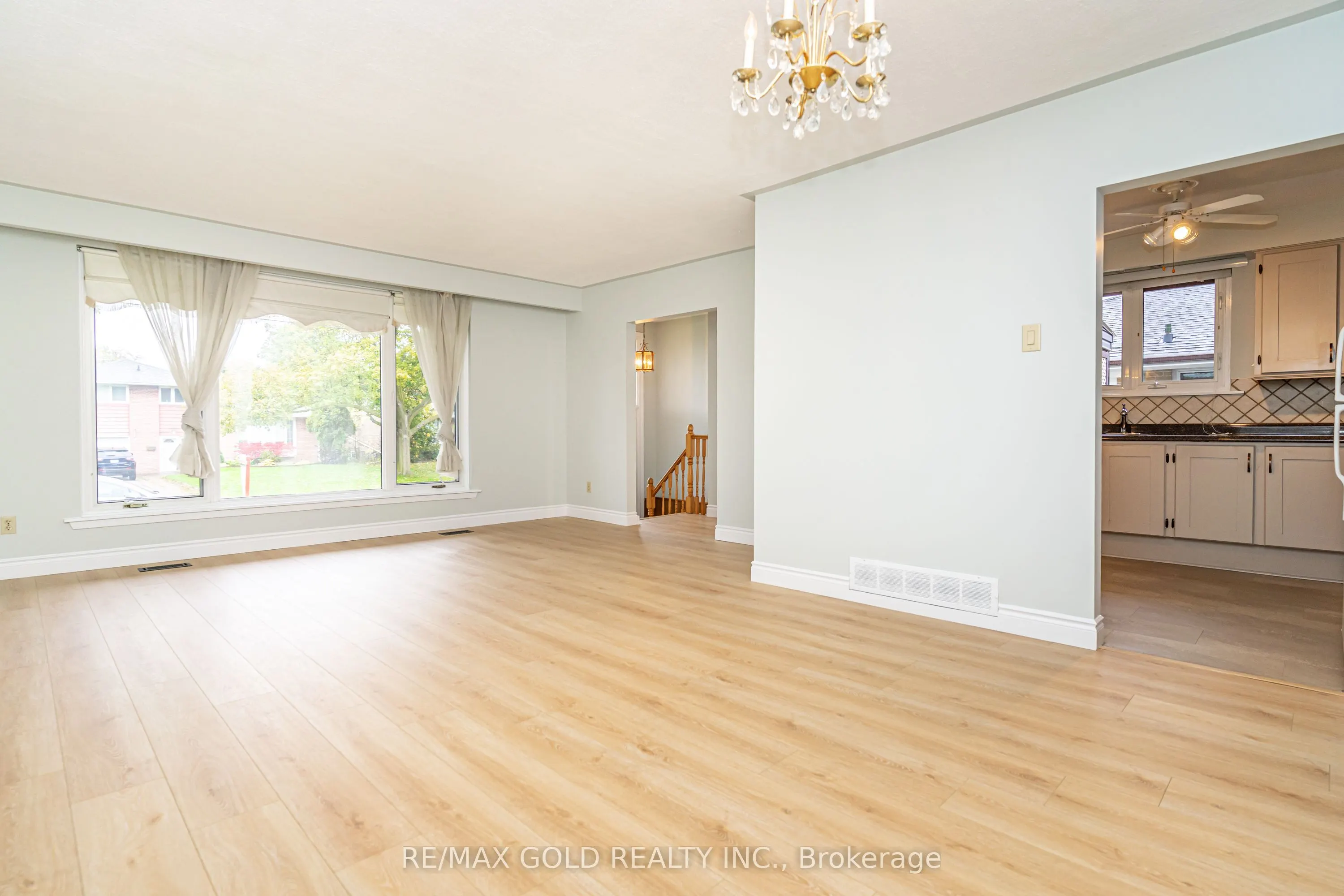 57 alderbury Crescent