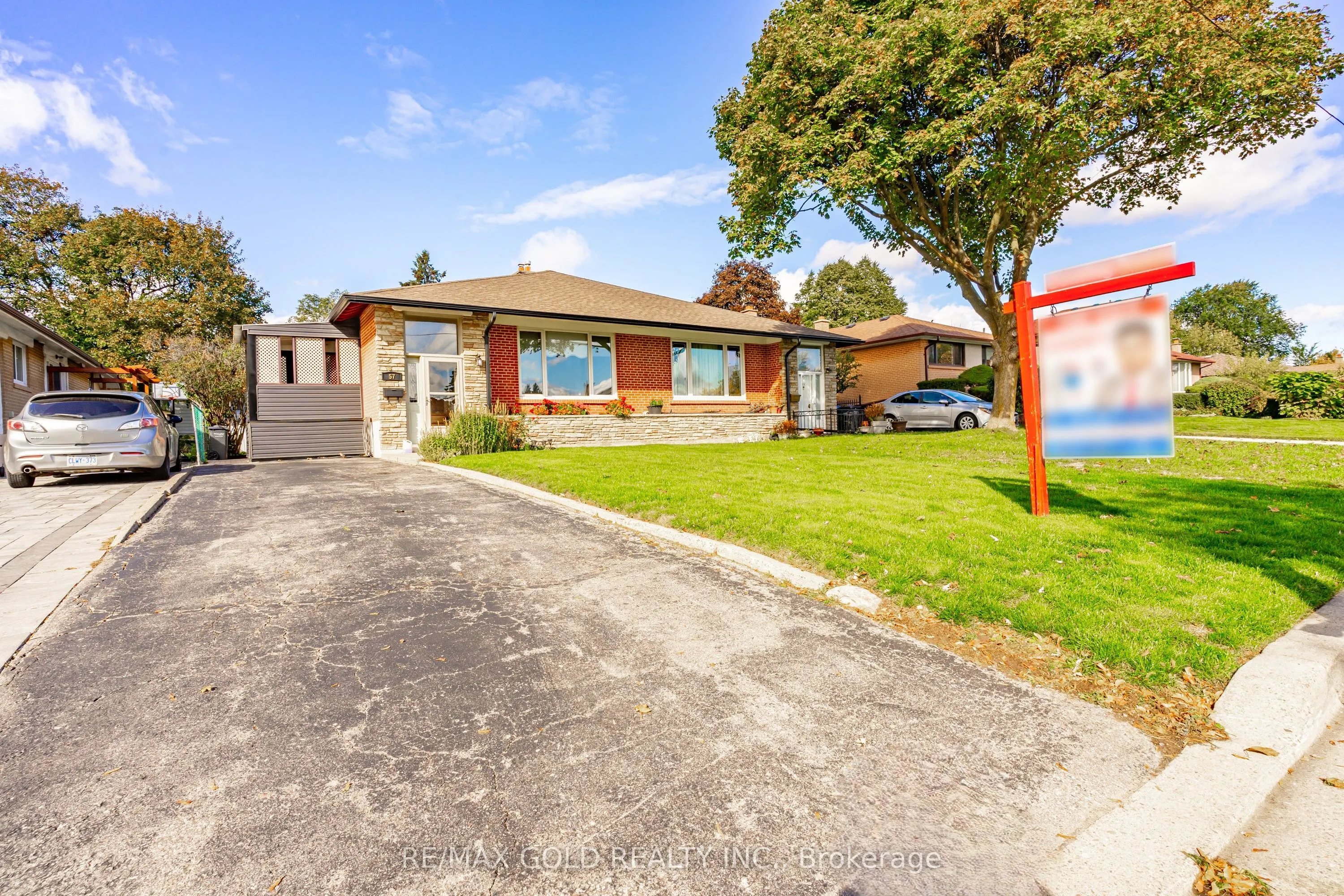 57 alderbury Crescent