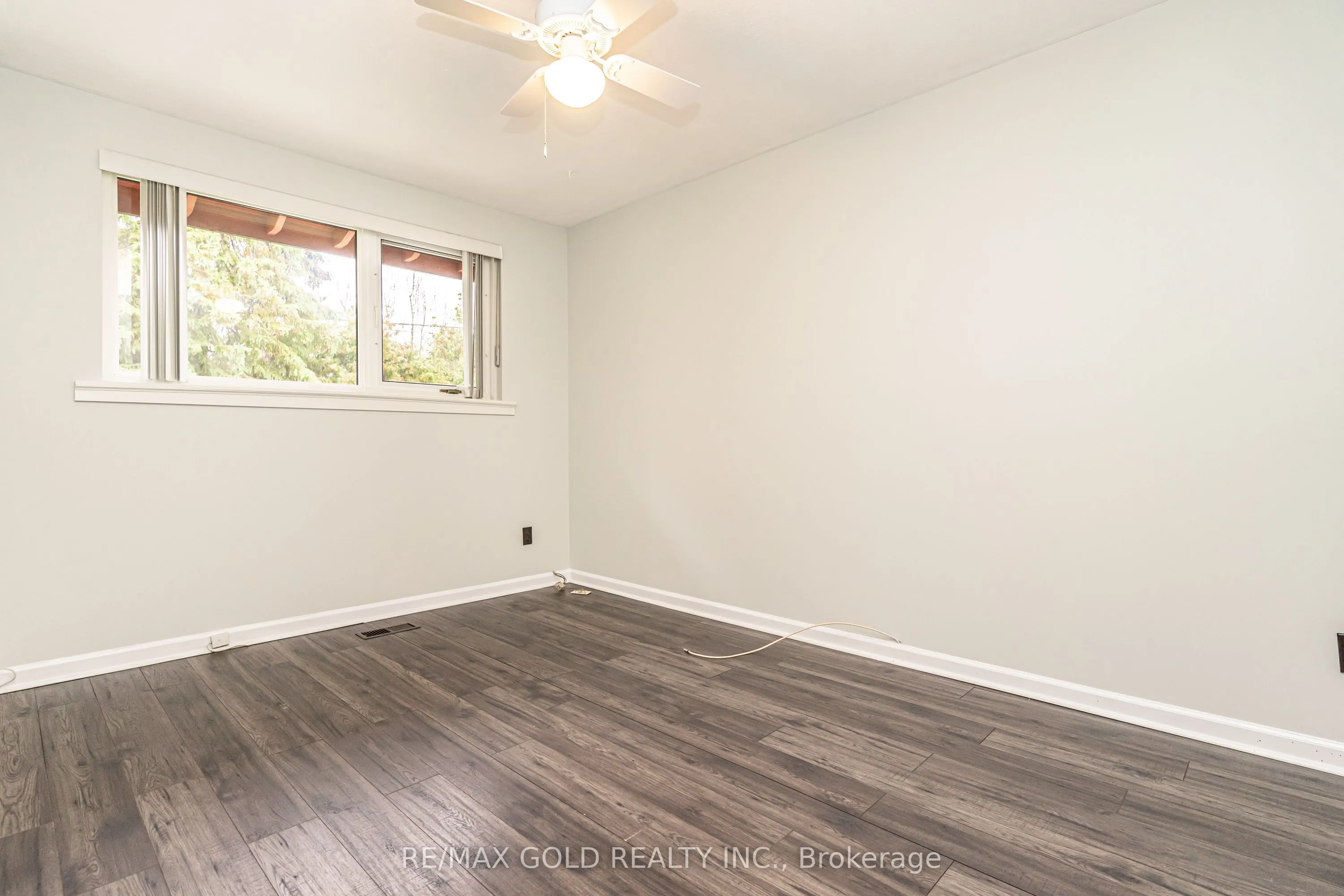 57 alderbury Crescent