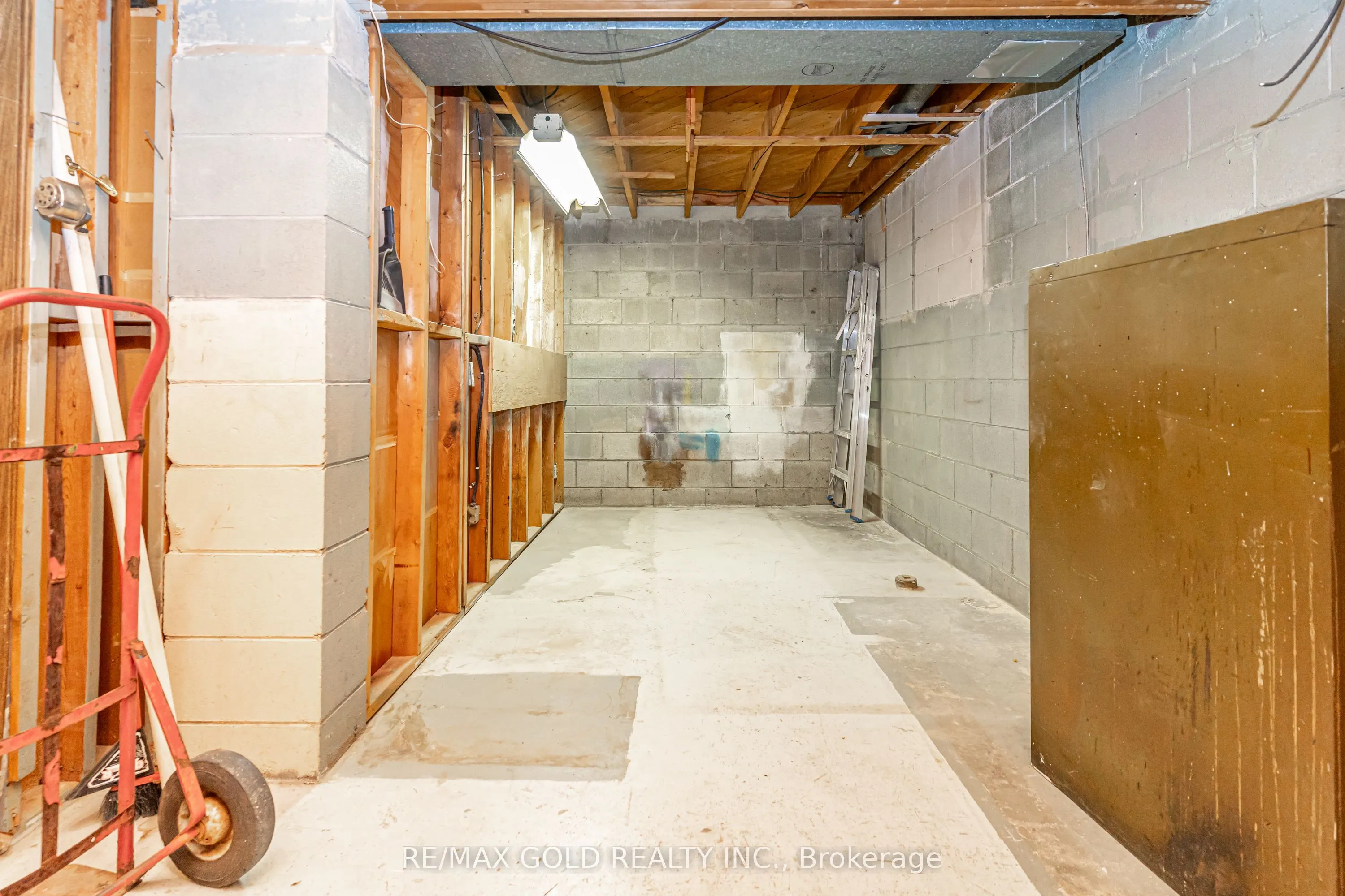 57 alderbury Crescent