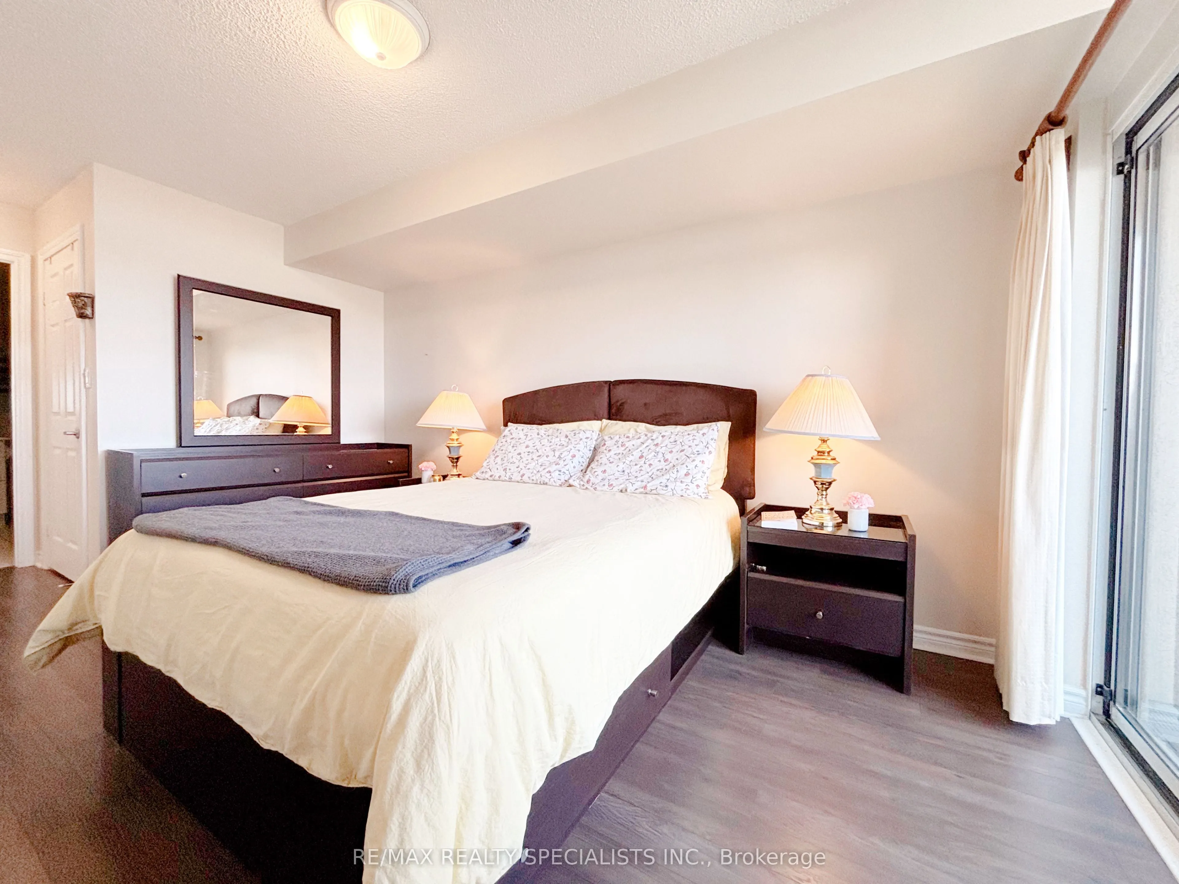 3880 Duke Of York Boulevard, #1415