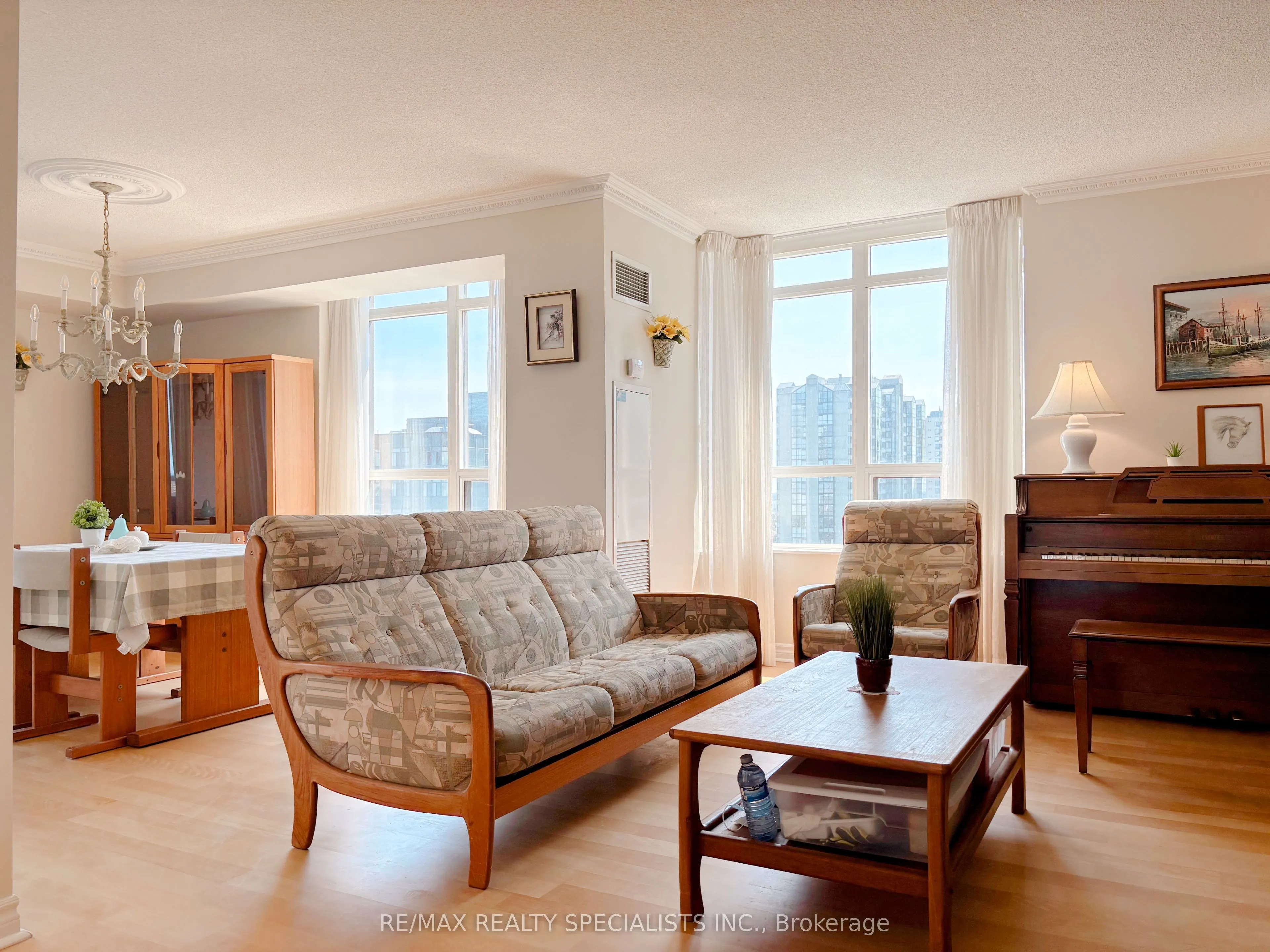 3880 Duke Of York Boulevard, #1415