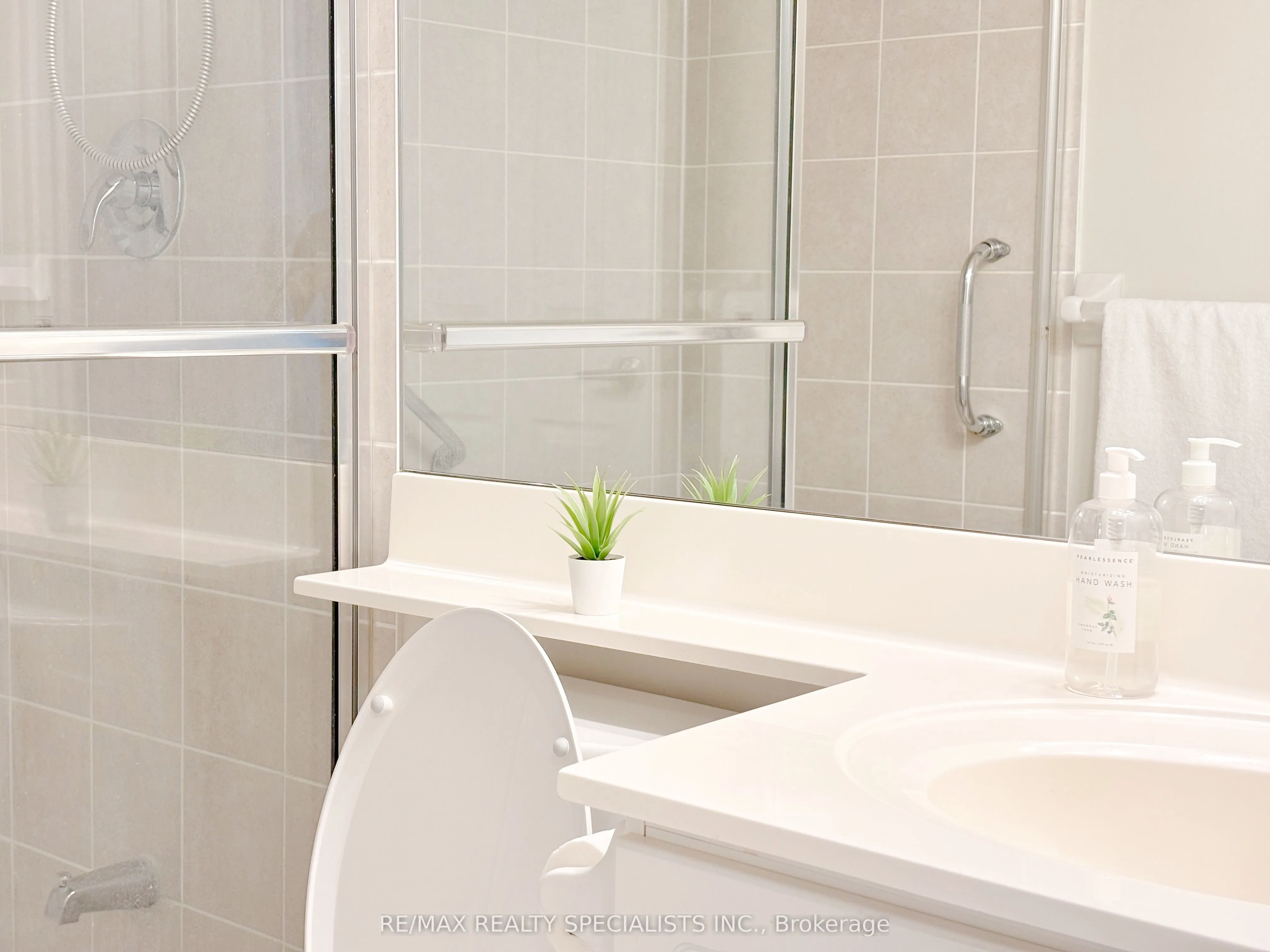 3880 Duke Of York Boulevard, #1415