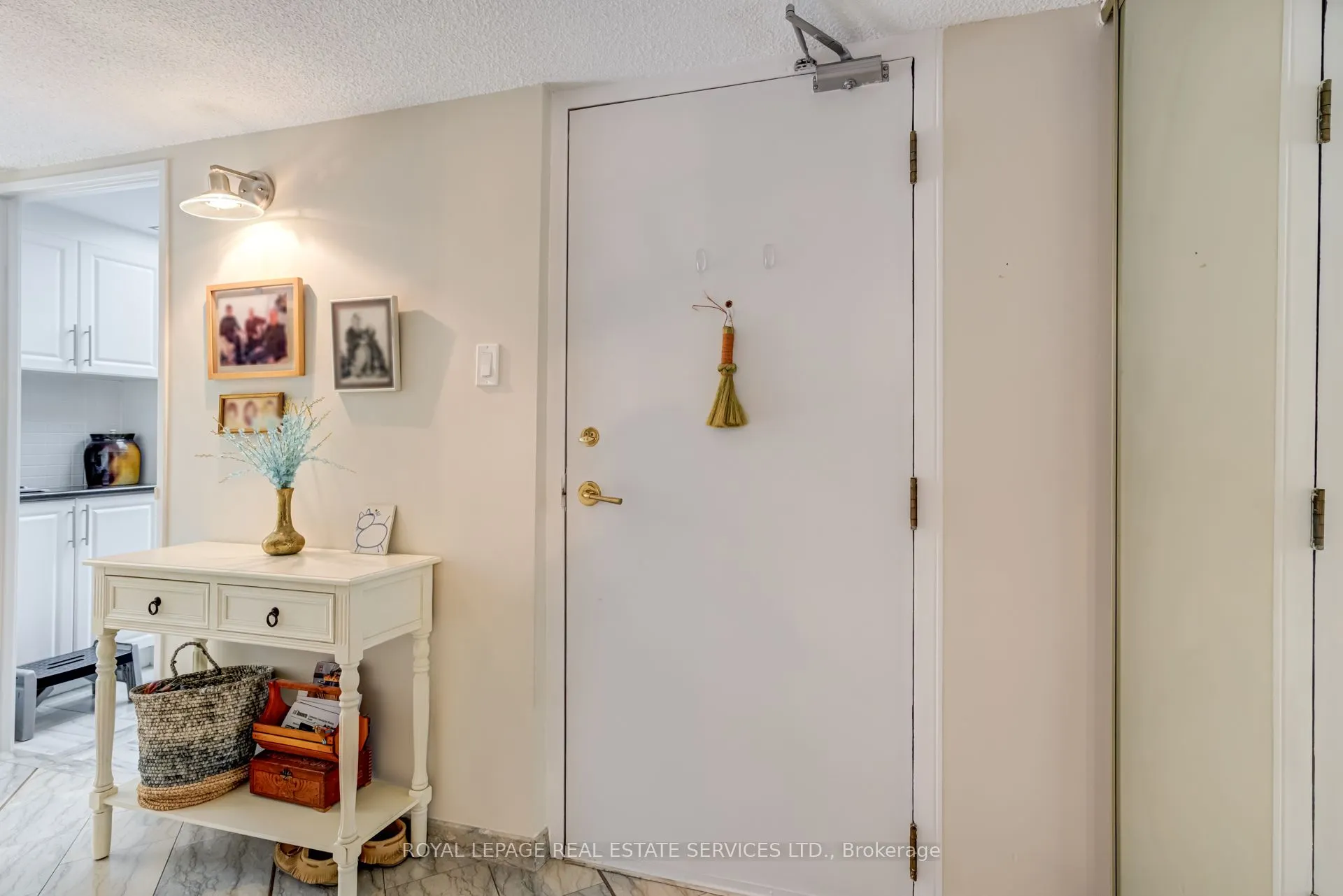 2045 Lake Shore Boulevard W, #1905