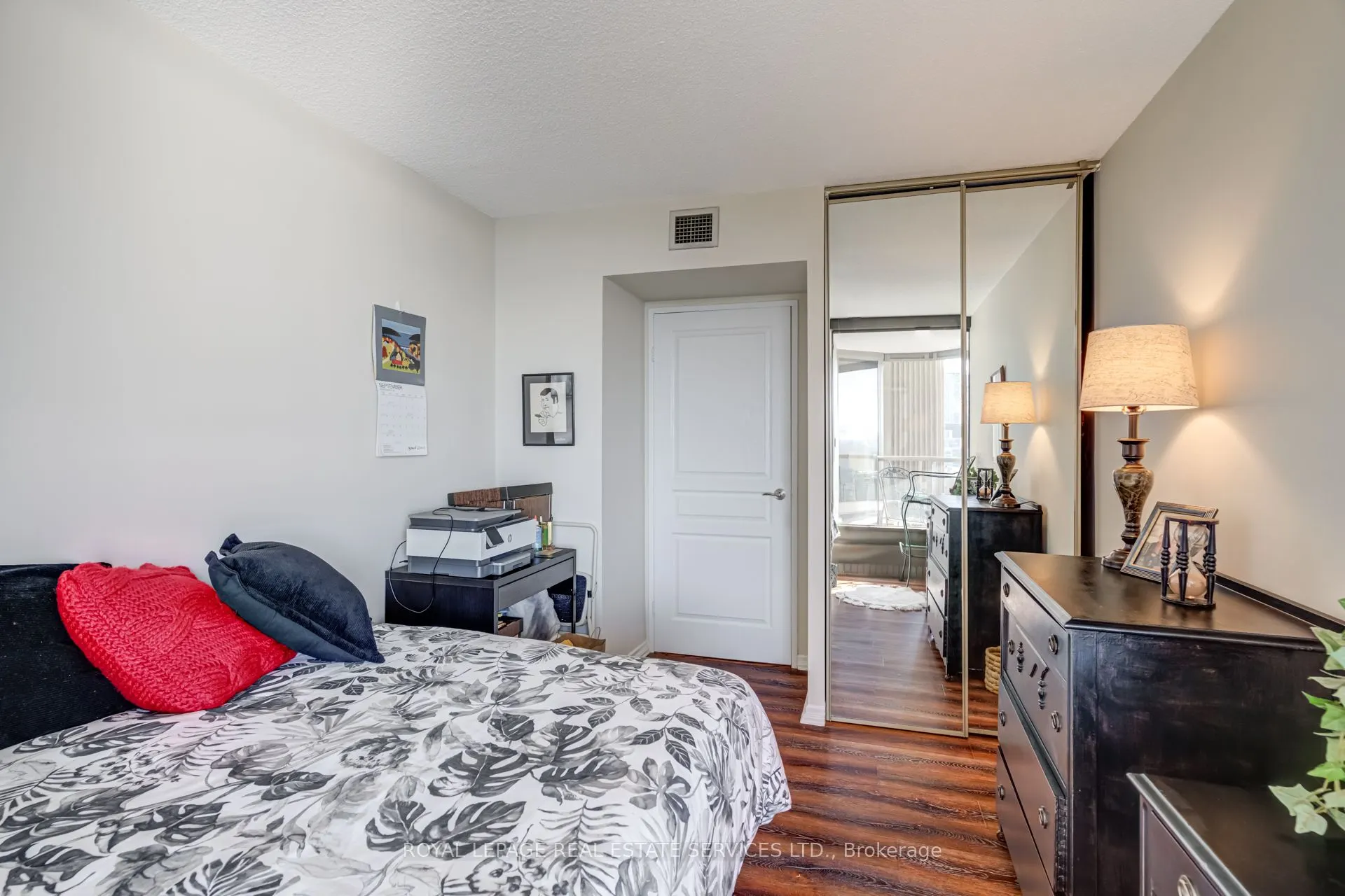 2045 Lake Shore Boulevard W, #1905