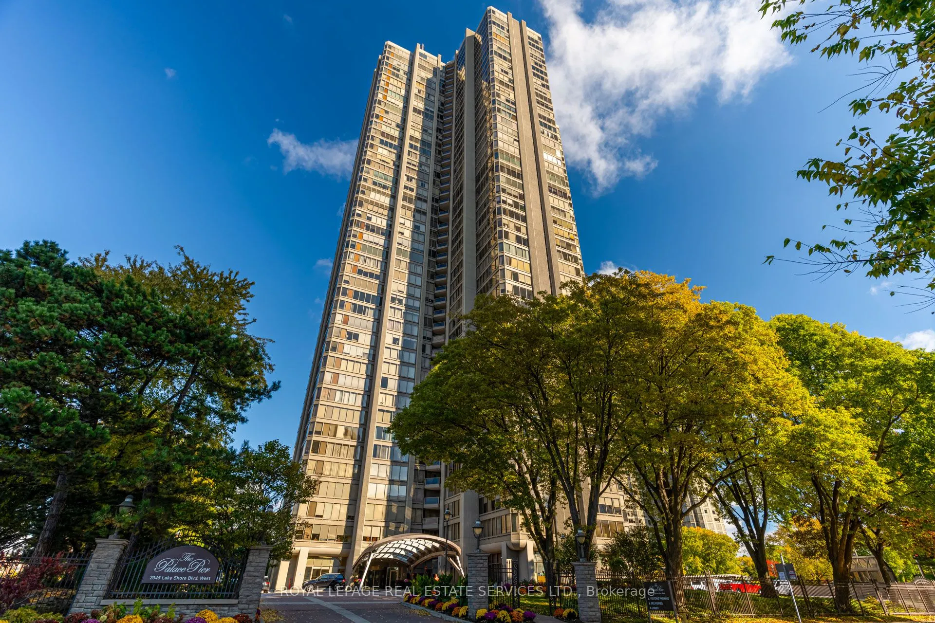 2045 Lake Shore Boulevard W, #1905