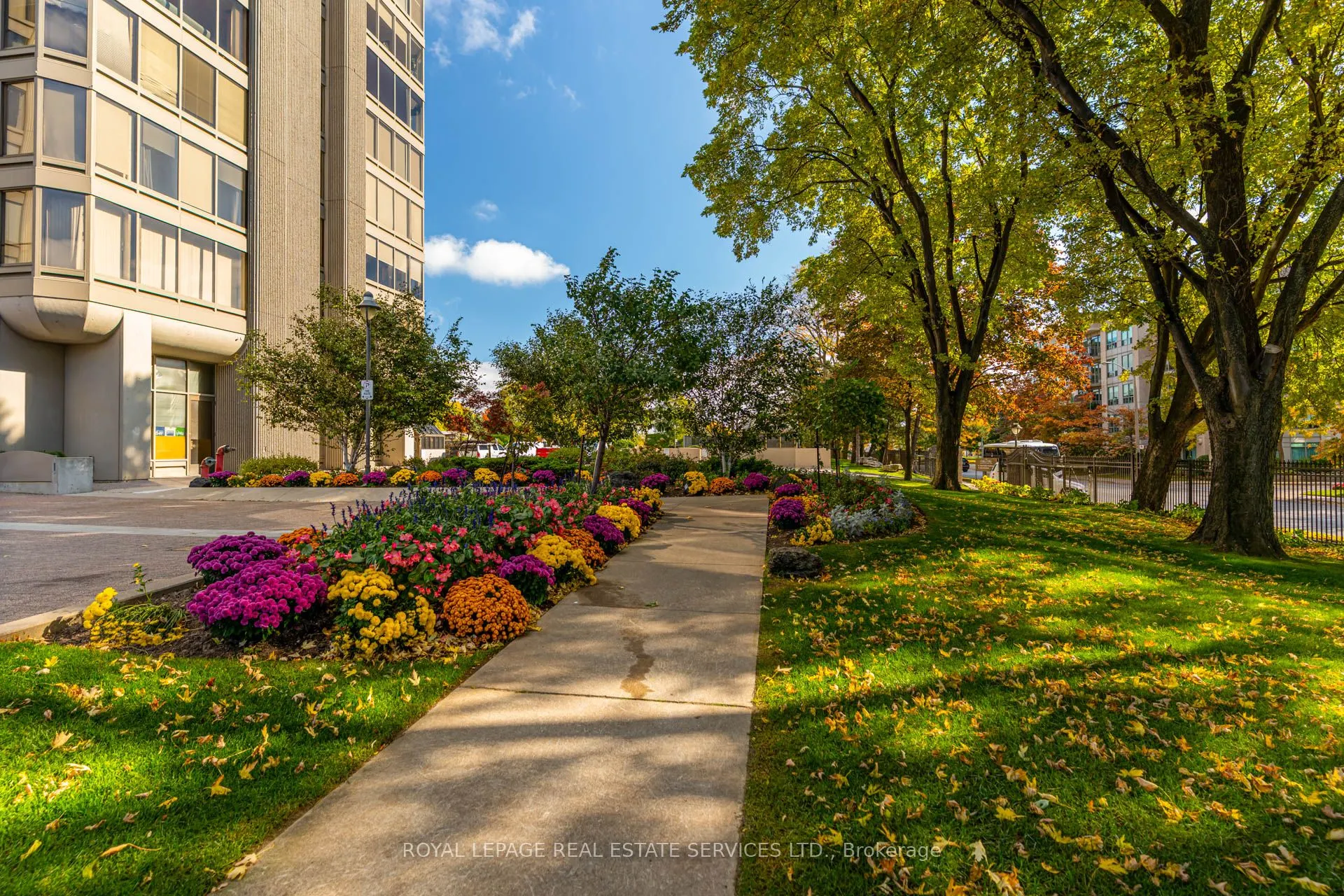 2045 Lake Shore Boulevard W, #1905