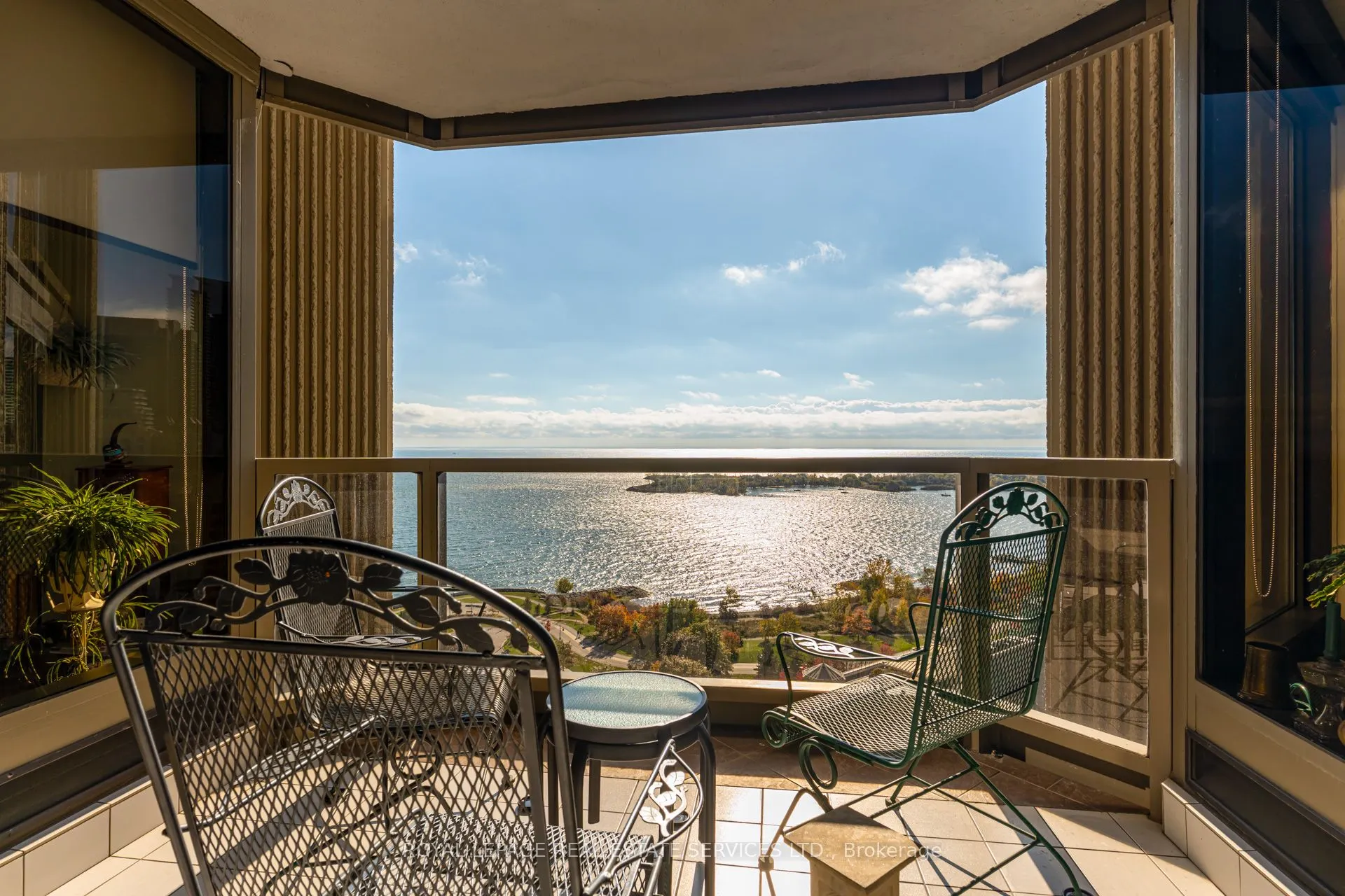 2045 Lake Shore Boulevard W, #1905