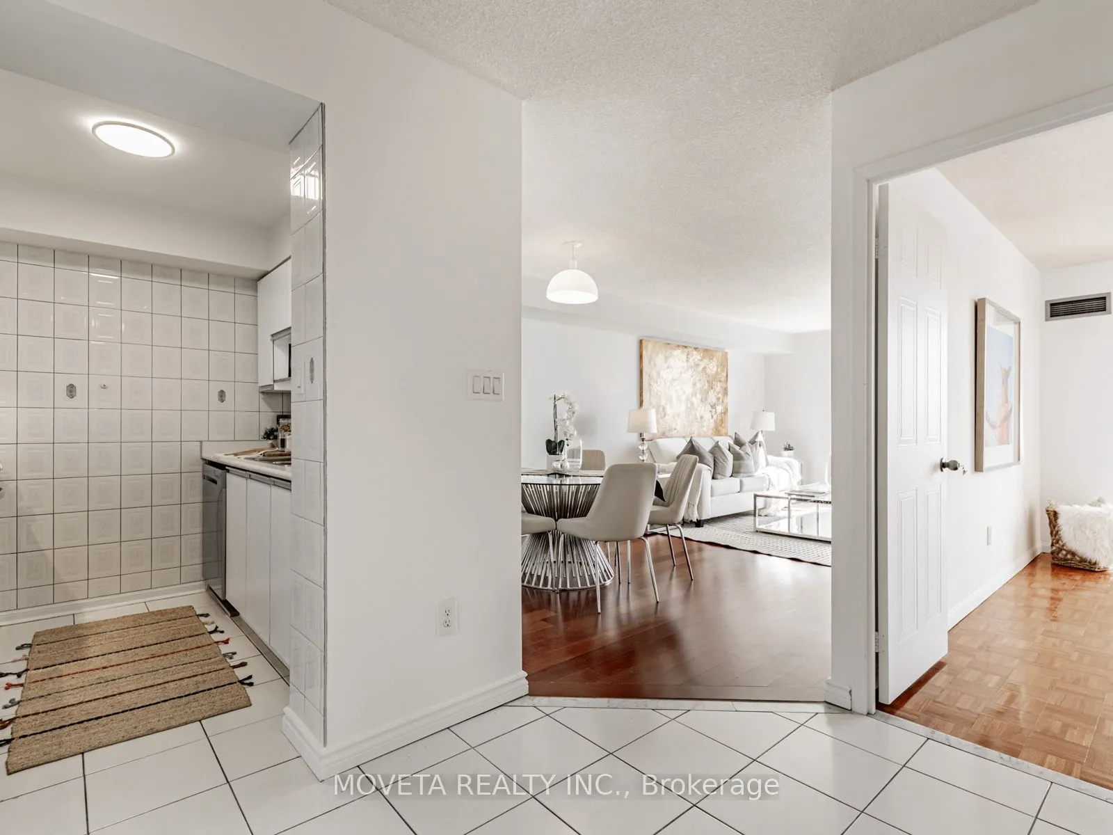 3 Hickory Tree Road, #1401