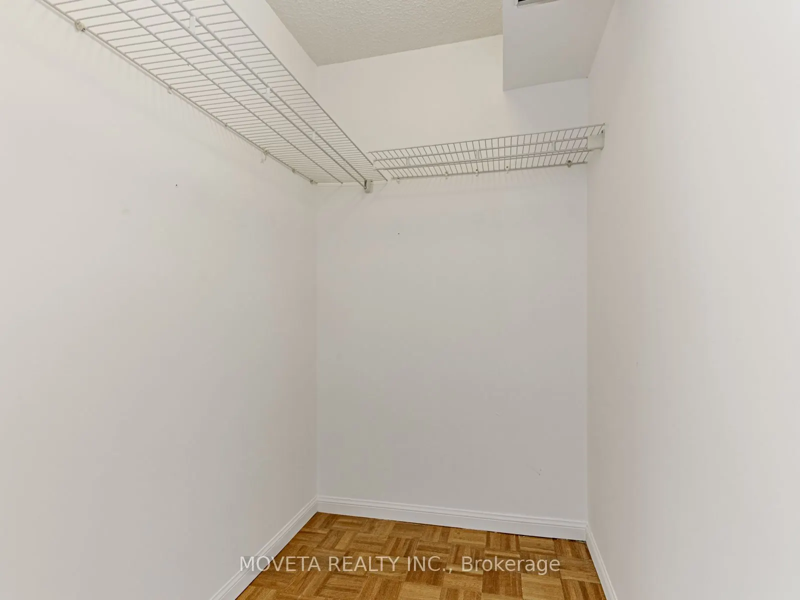 3 Hickory Tree Road, #1401