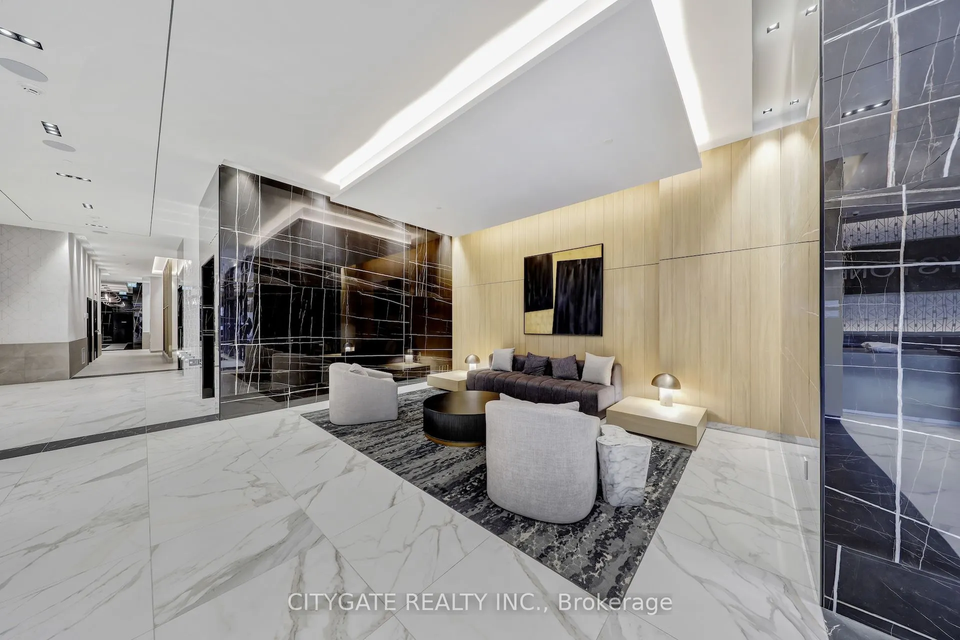 202 Burnhamthorpe Road E, #1610