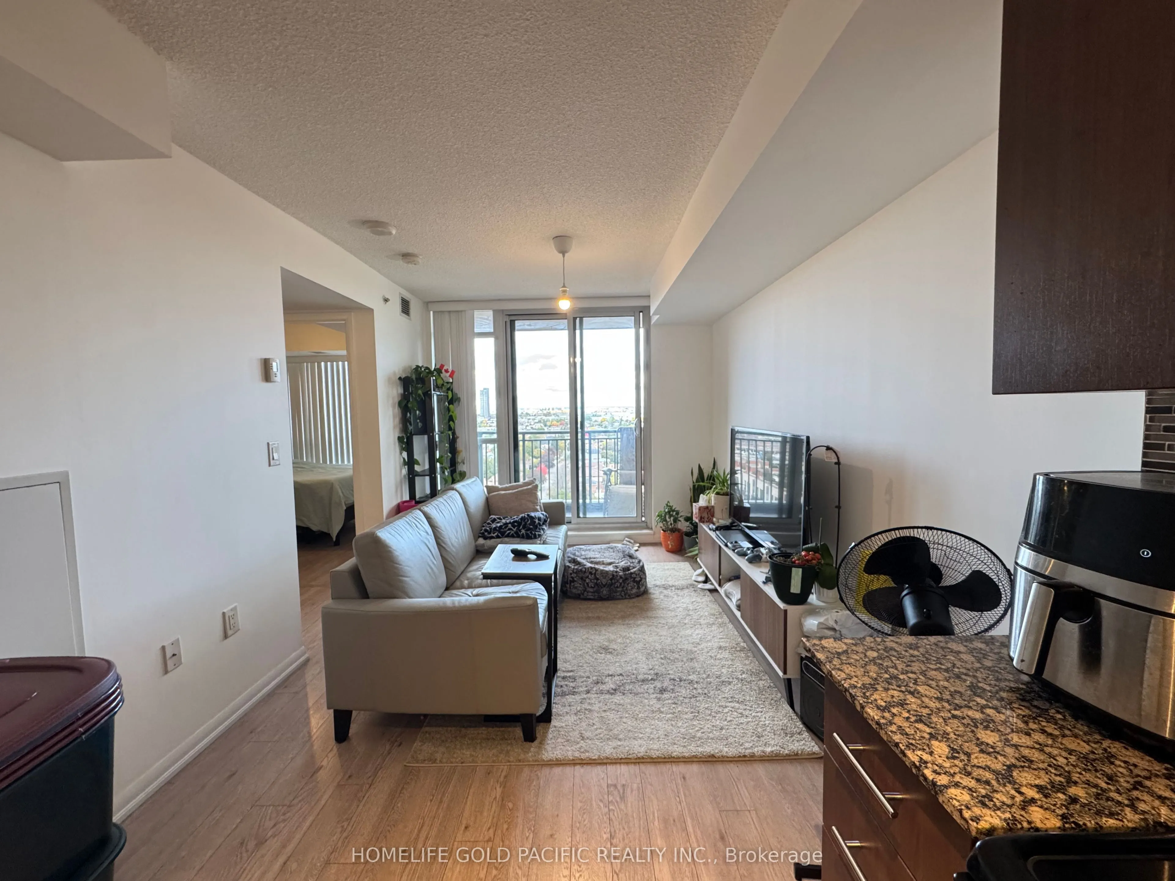 800 Lawerence Avenue W, #1521