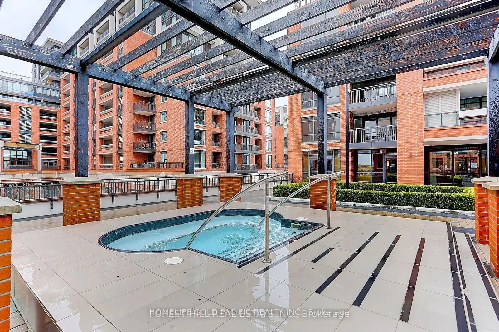 800 Lawerence Avenue W, #1521