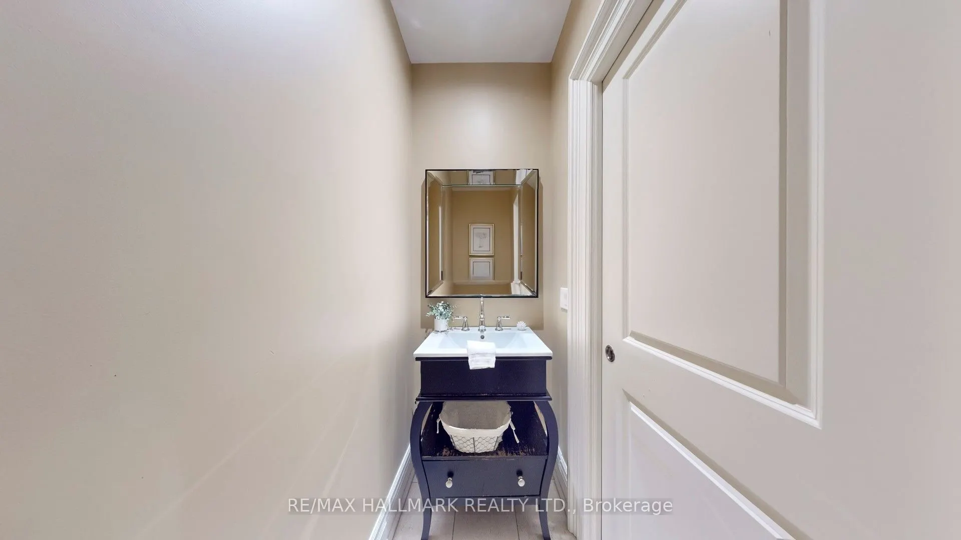 204 Maple Leaf Drive