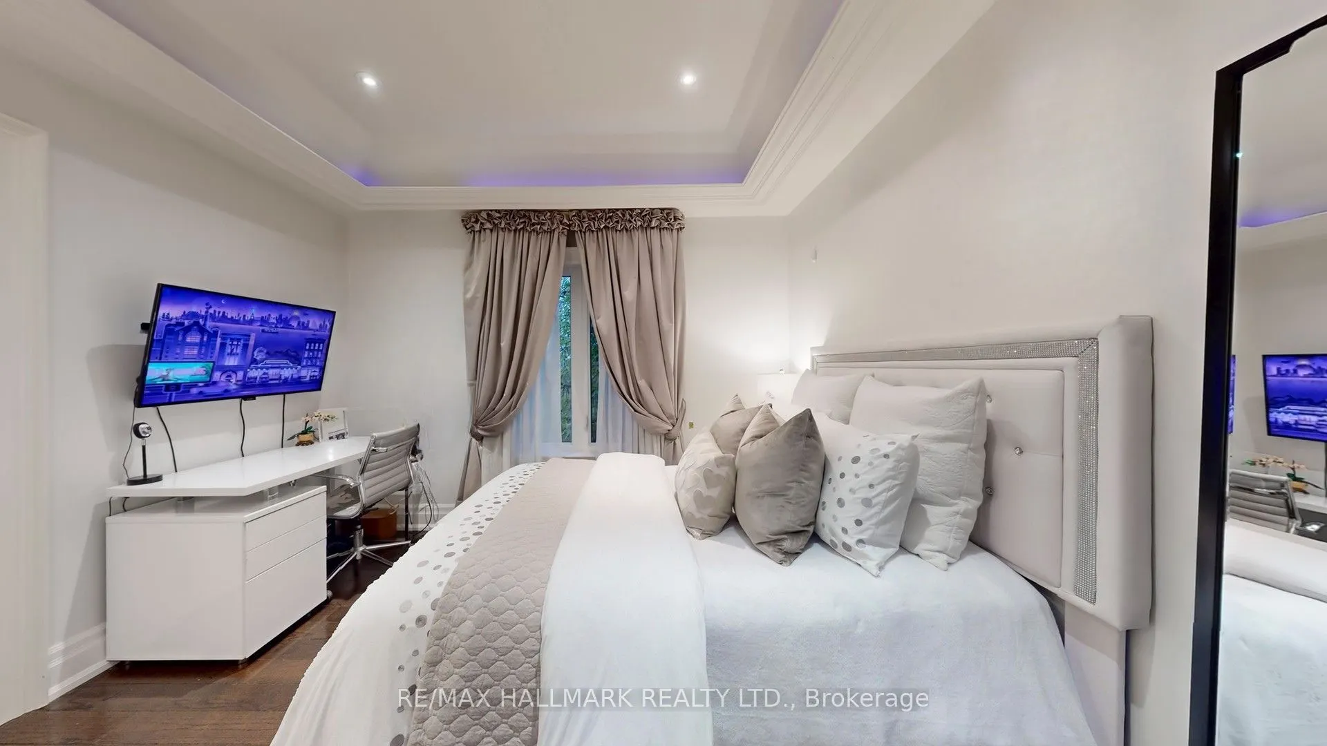 204 Maple Leaf Drive