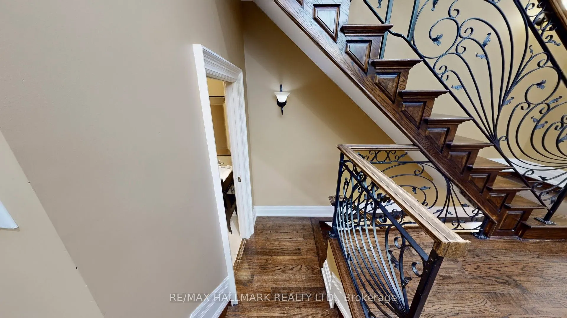 204 Maple Leaf Drive