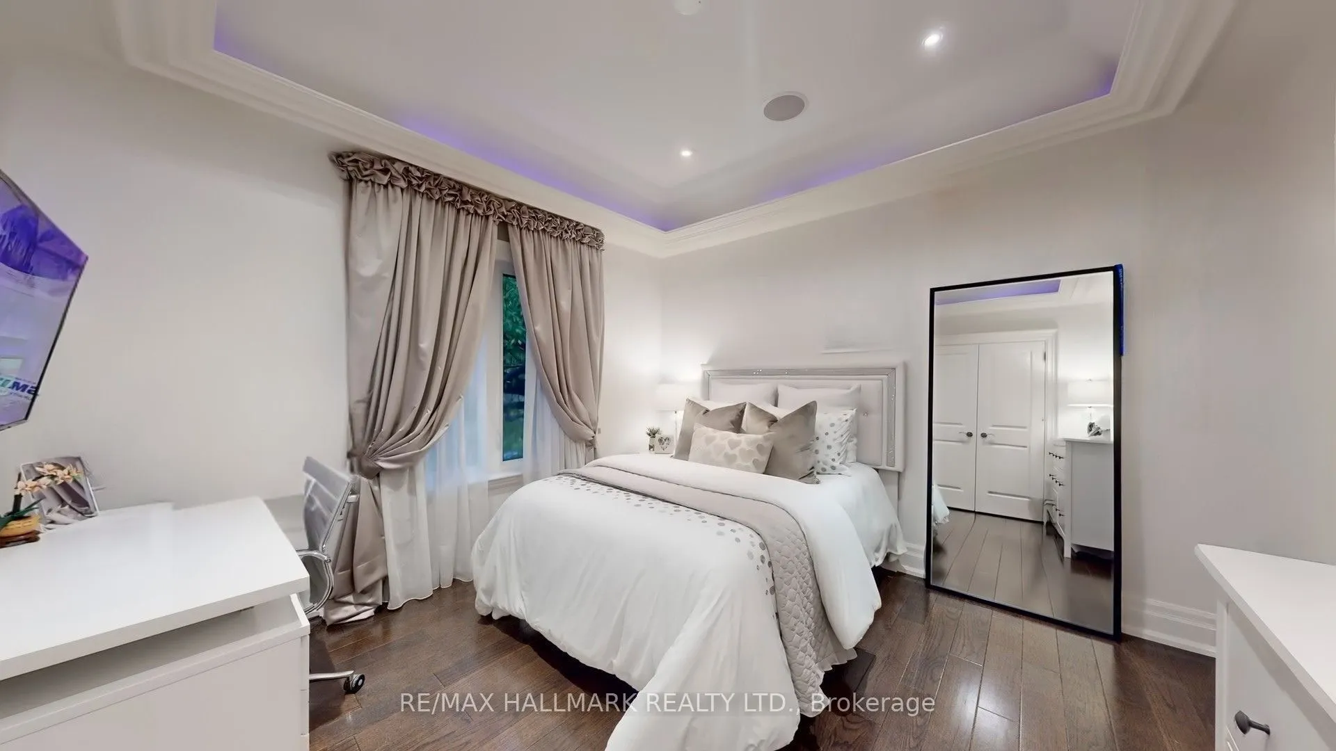 204 Maple Leaf Drive