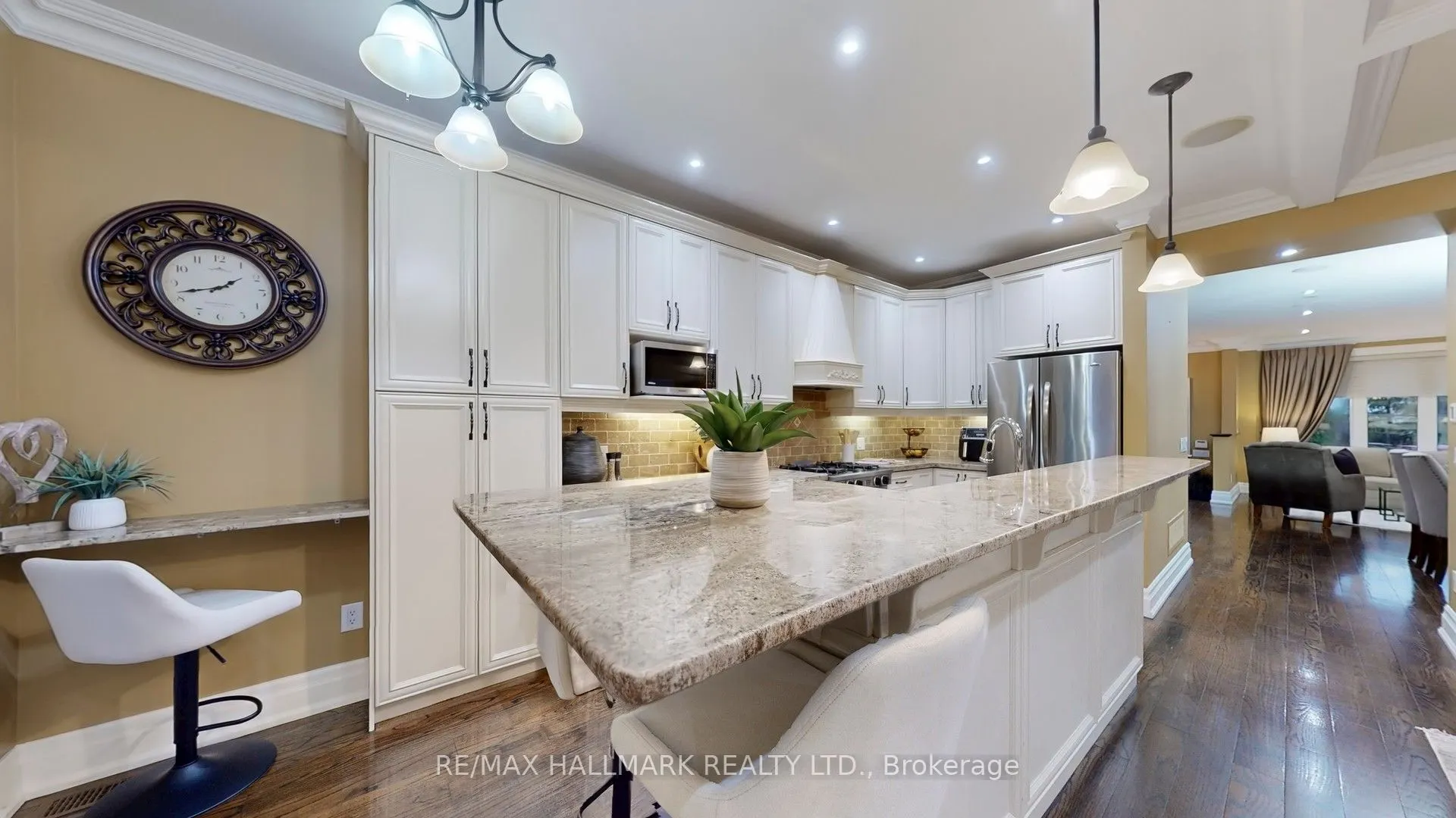 204 Maple Leaf Drive