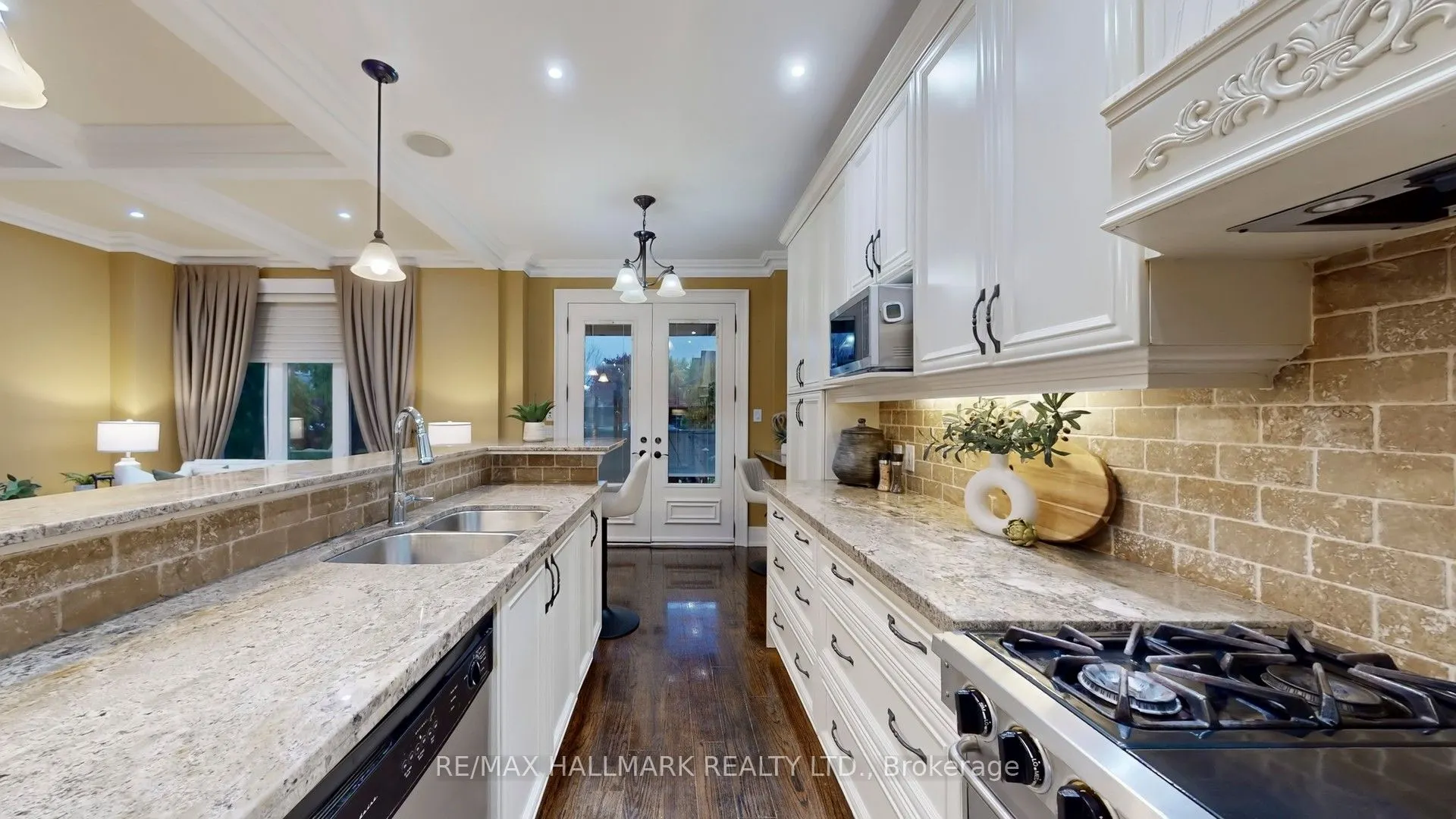 204 Maple Leaf Drive